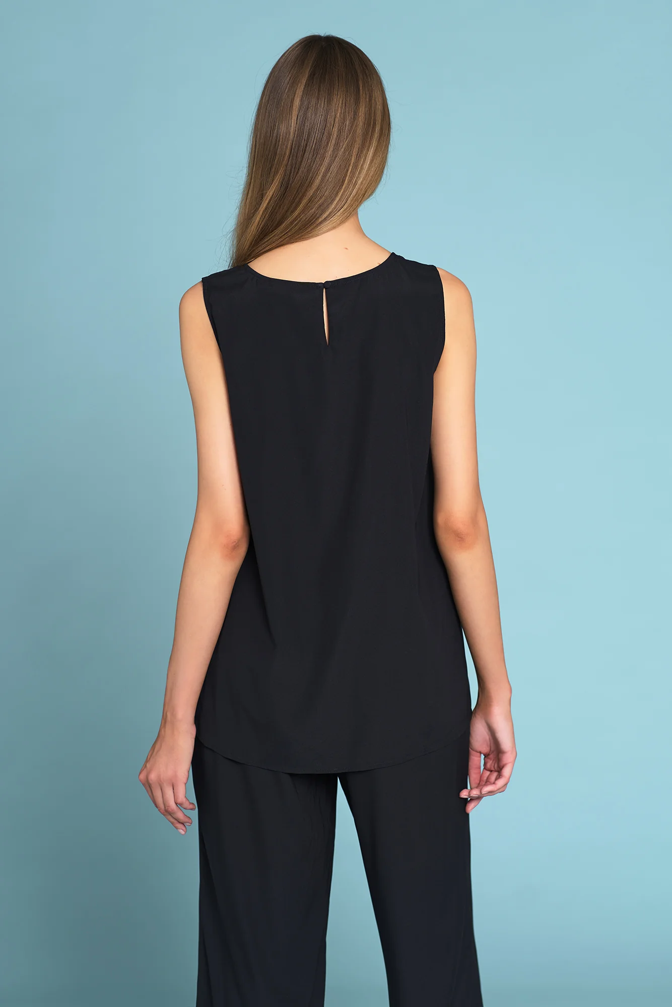 Olivia Newton-John Silk Tunic - Black - Skullriy