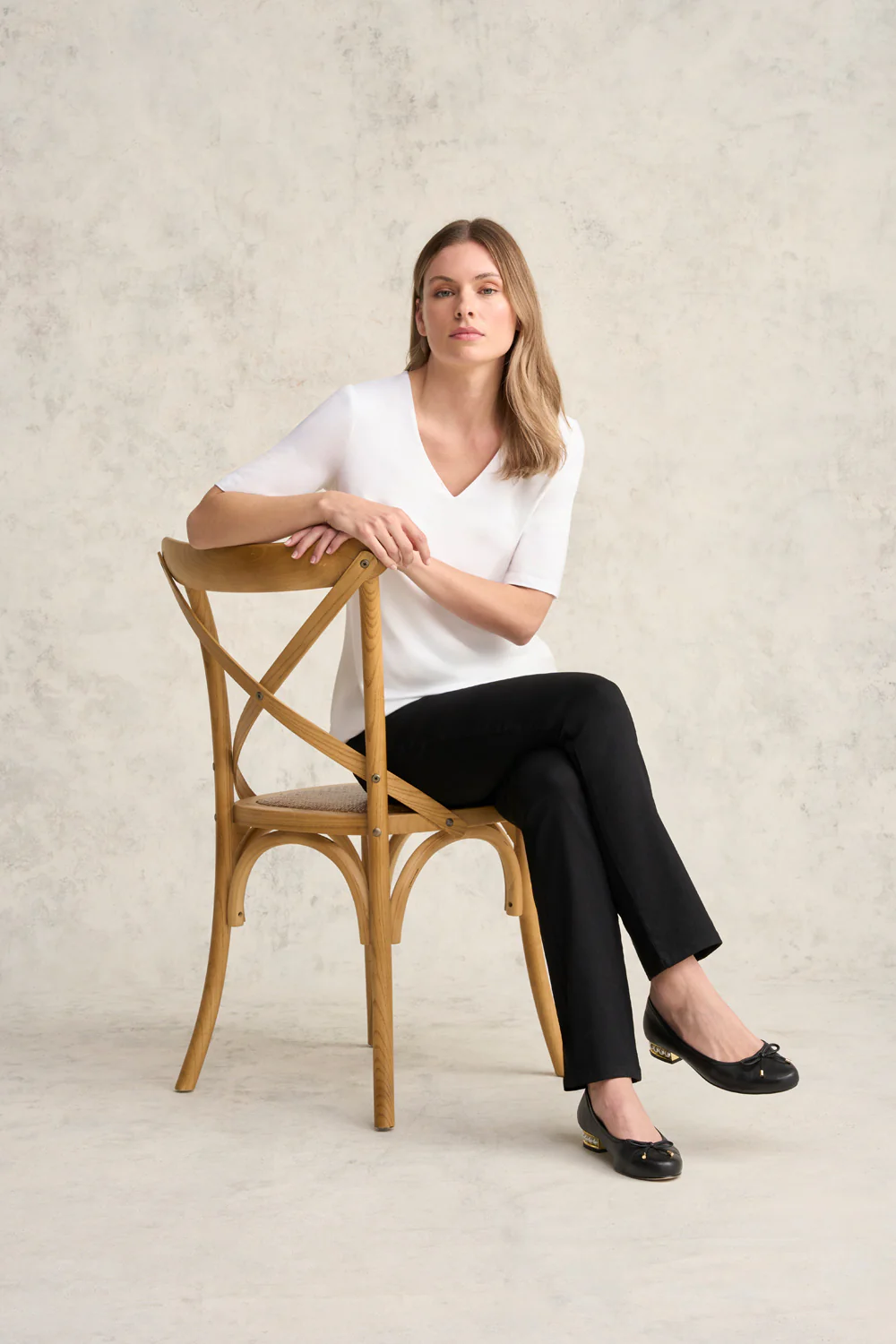 V-Neck Tee - White - Skullriy