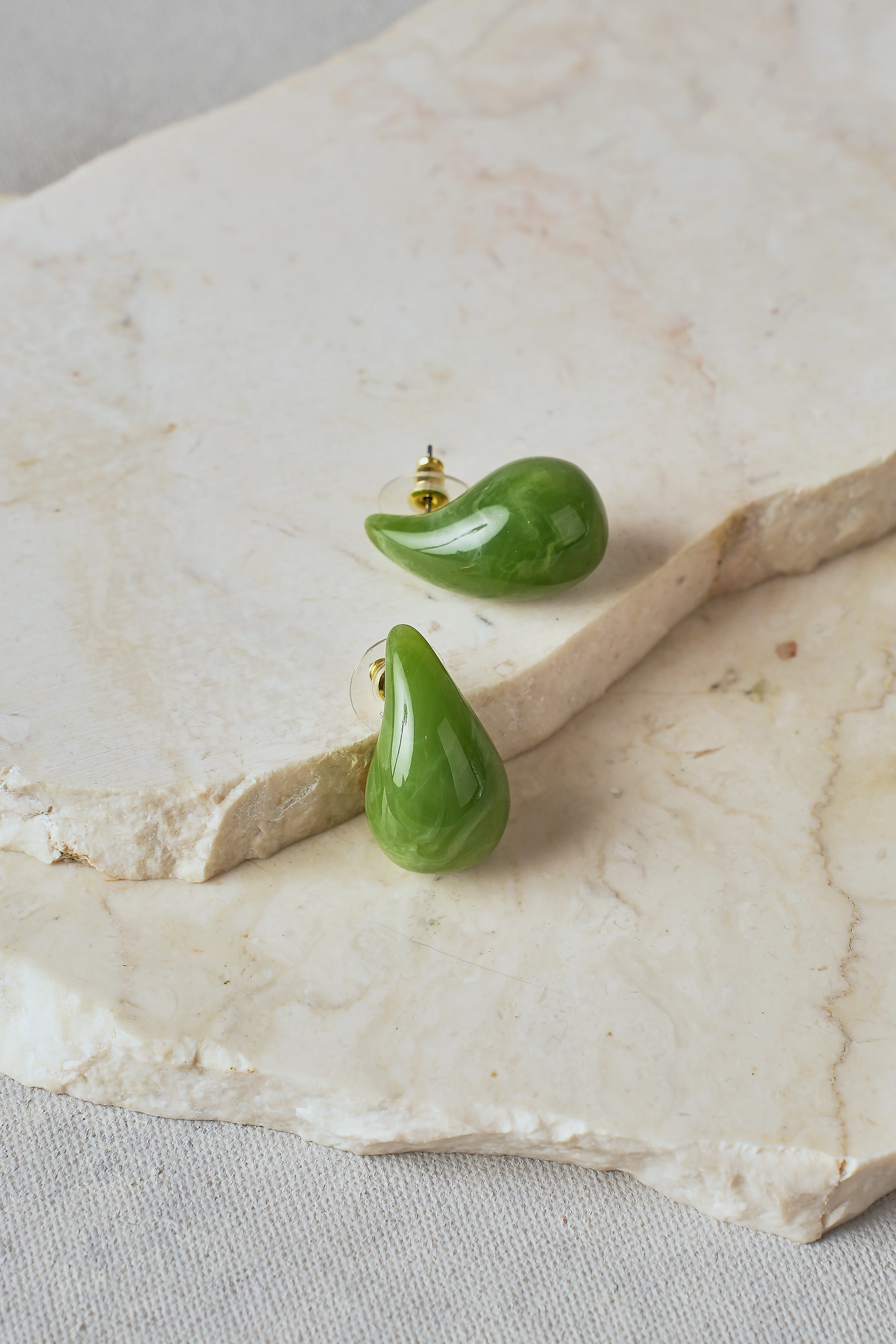 Resin Tear Studs  C Sage - Skullriy