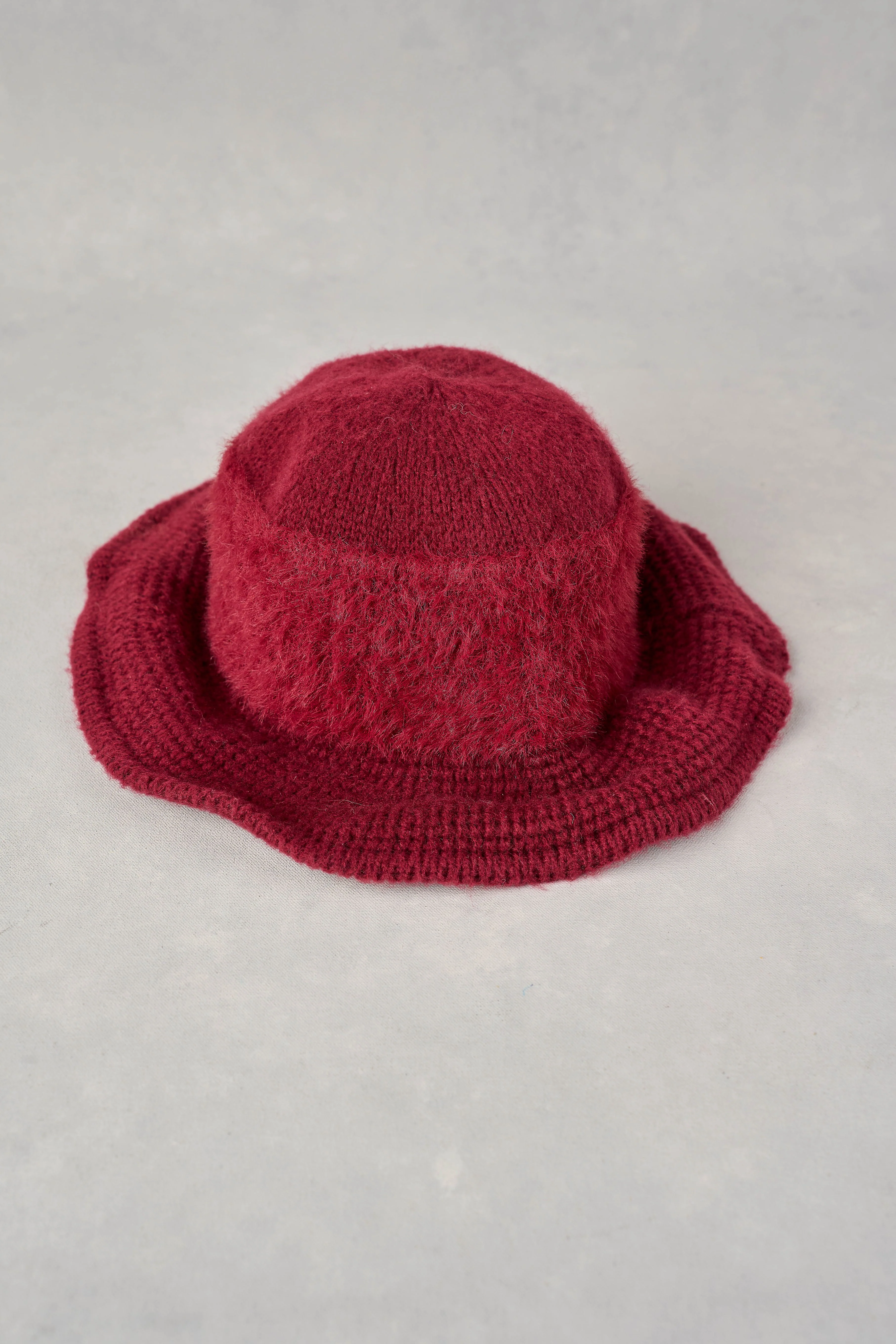 Fluffy Cloche Hat - Burgundy - Skullriy