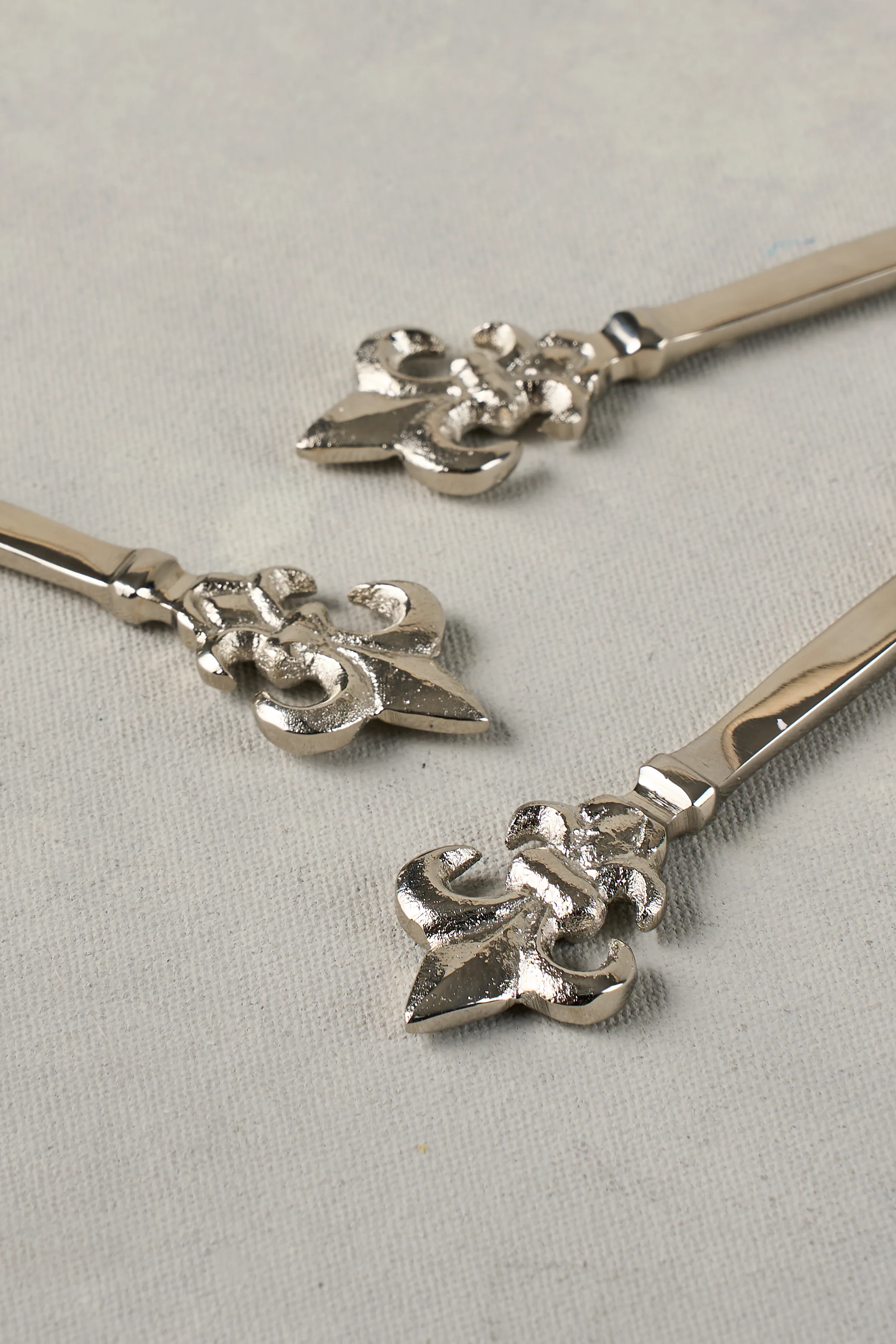 Fleaur De Lys Cheese Set - Skullriy