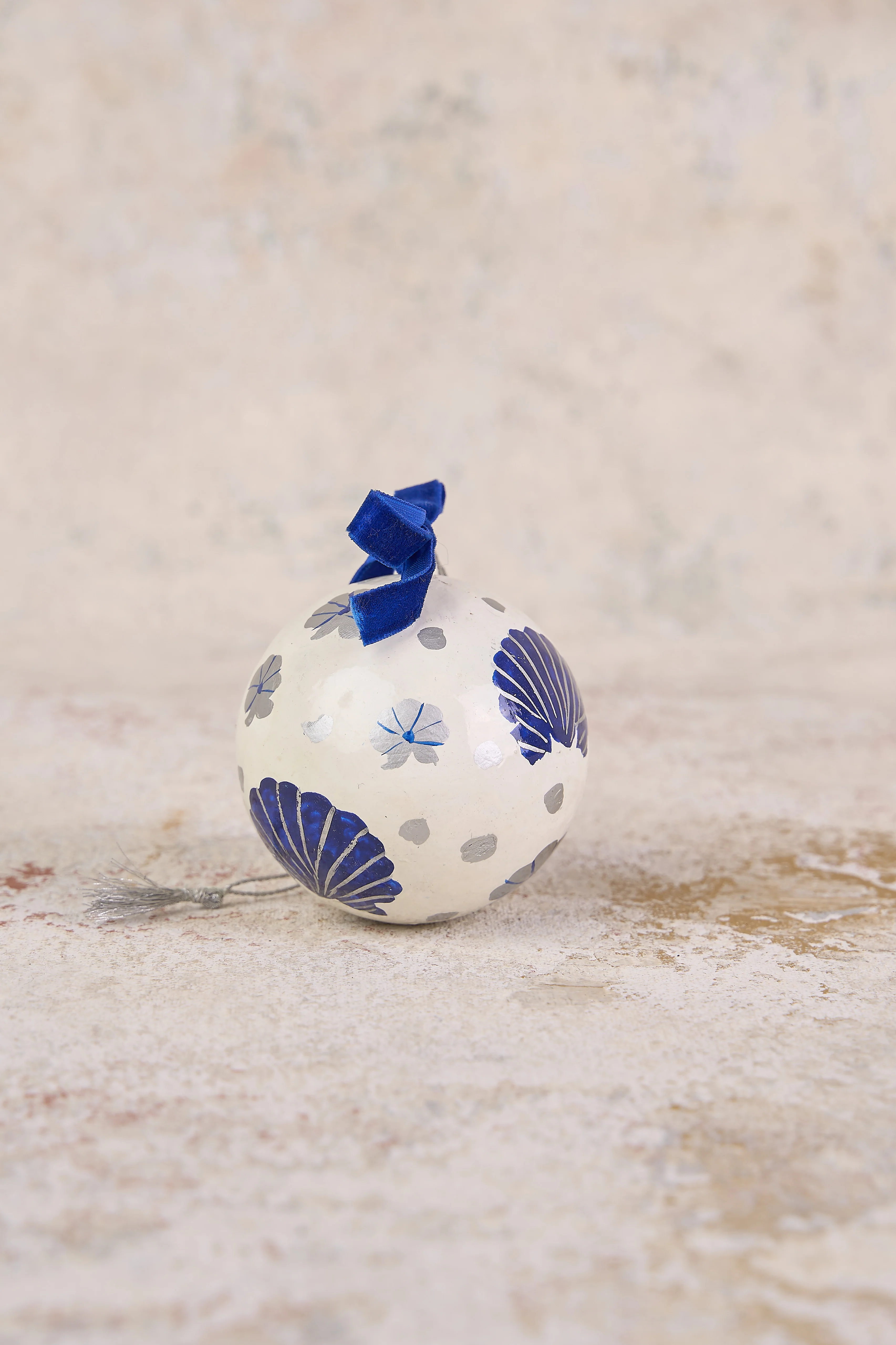 Seaside Shell Bauble 3