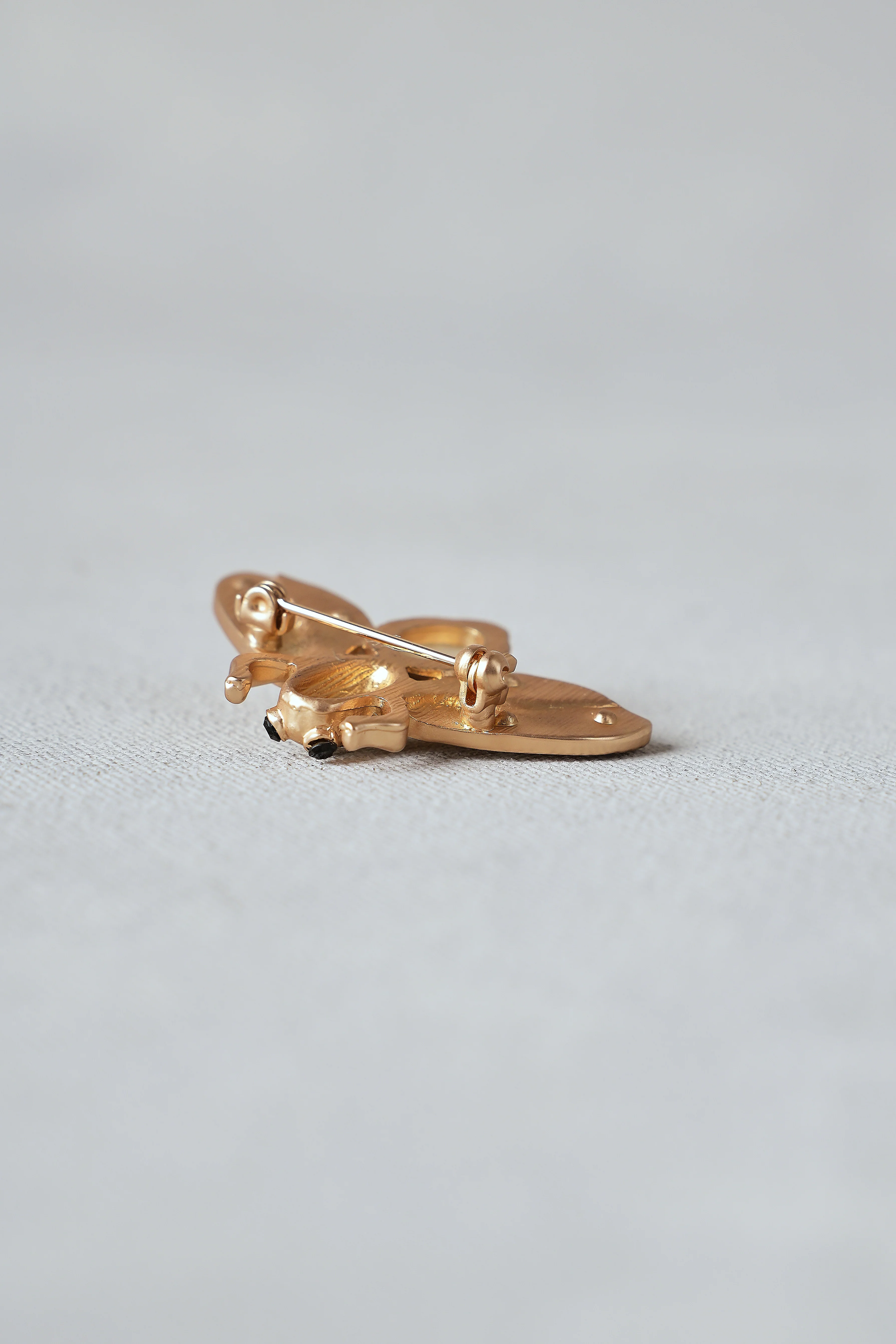 Bee Brooch  C Gold - Skullriy