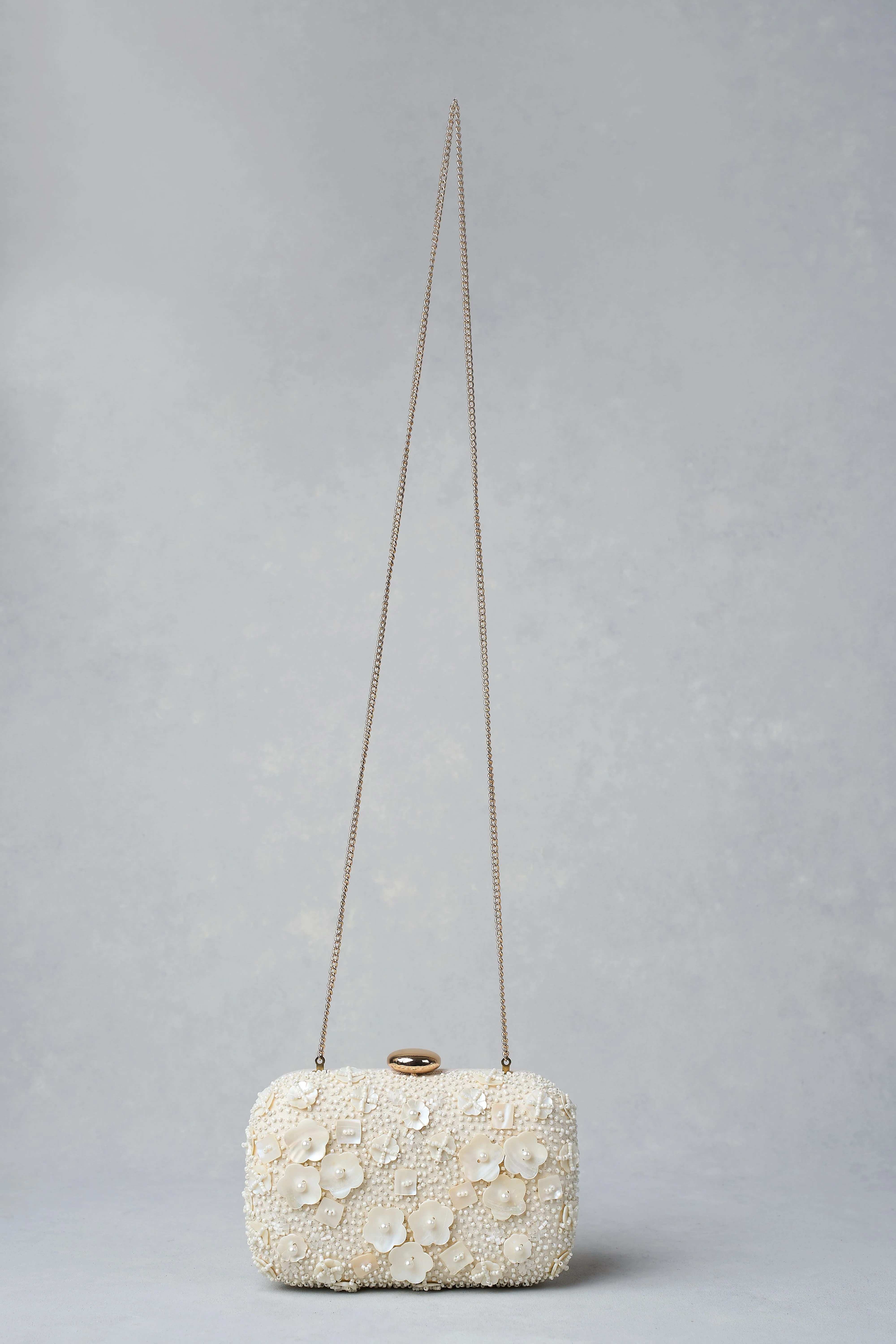 Floral Shell Beaded Clutch - Cream - Skullriy