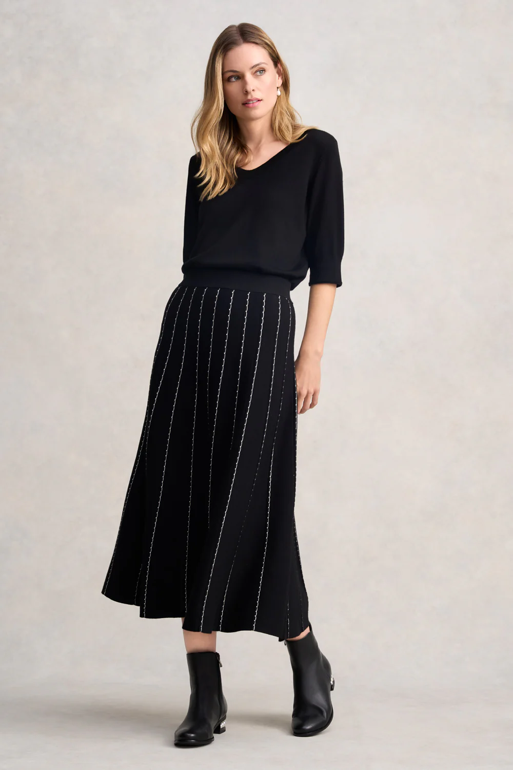 Knit Midi Skirt - Black - Skullriy