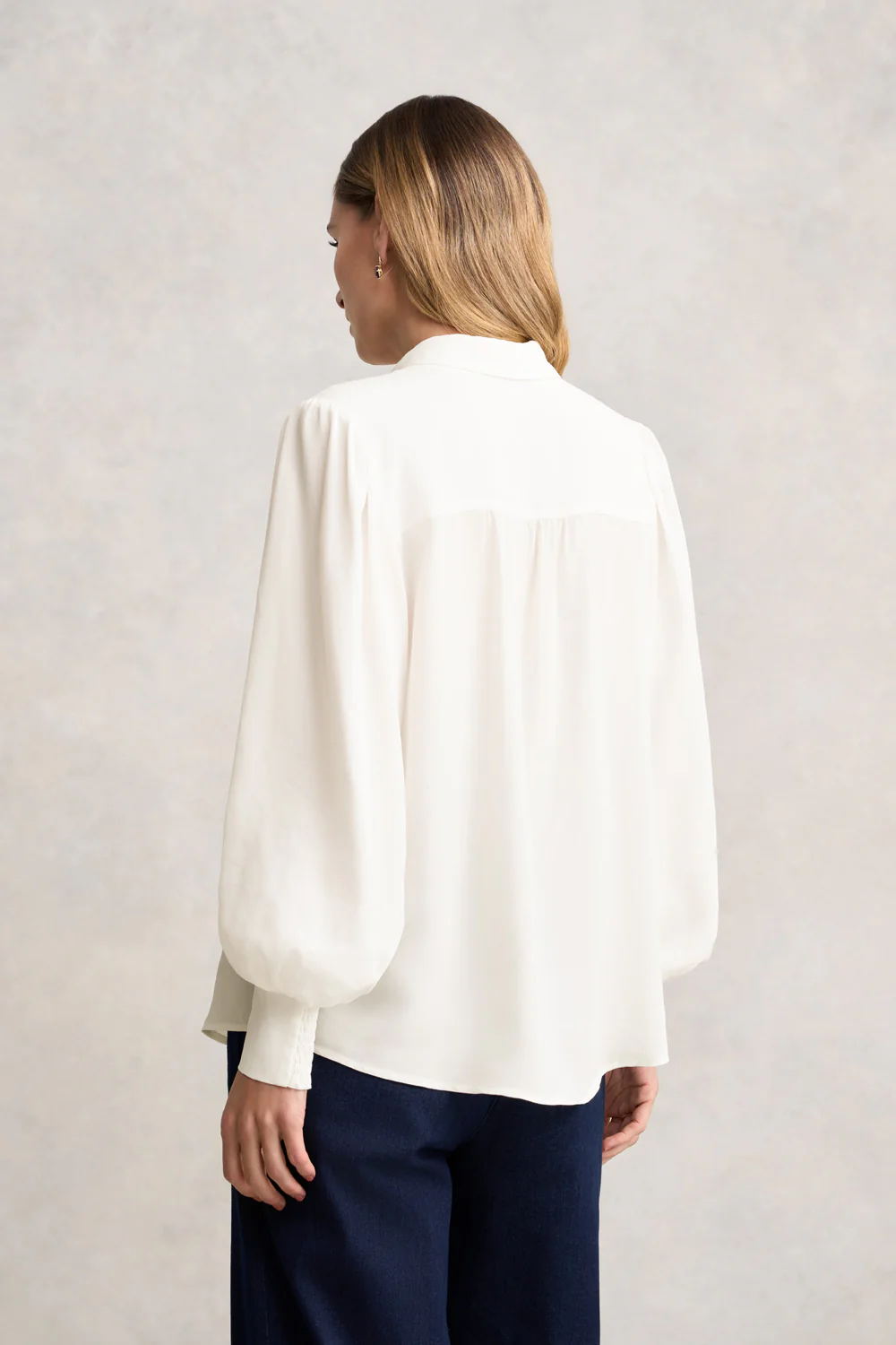 Silk Blend Shirt With Tie - Cream - Skullriy