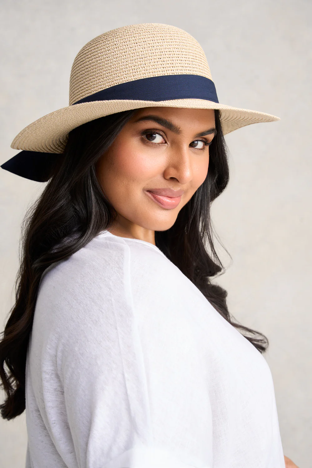 Jane Bow Trim Cloche - Natural - Skullriy