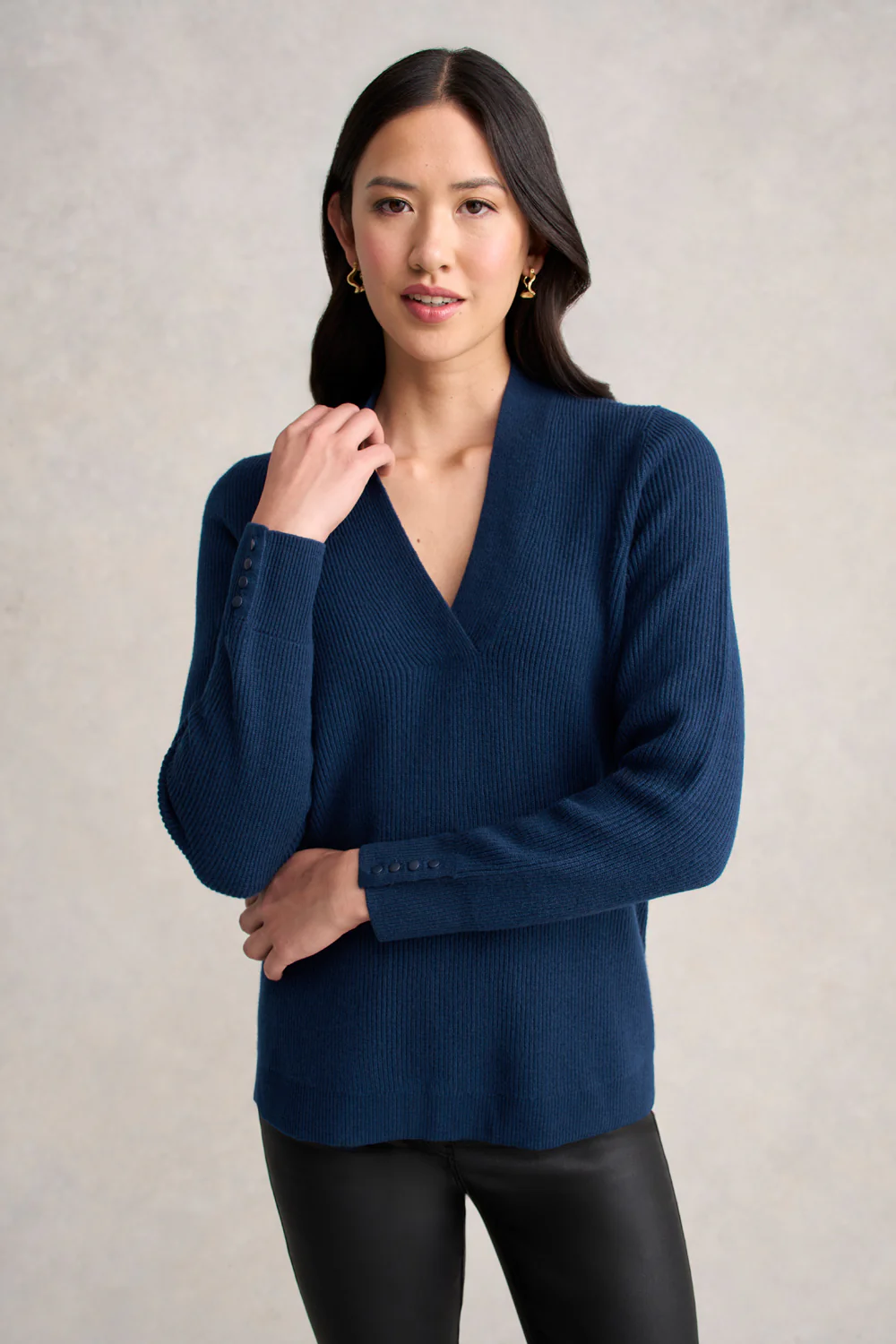 Ribbed V-Neck Wool Jumper - Midnight Blue - Skullriy
