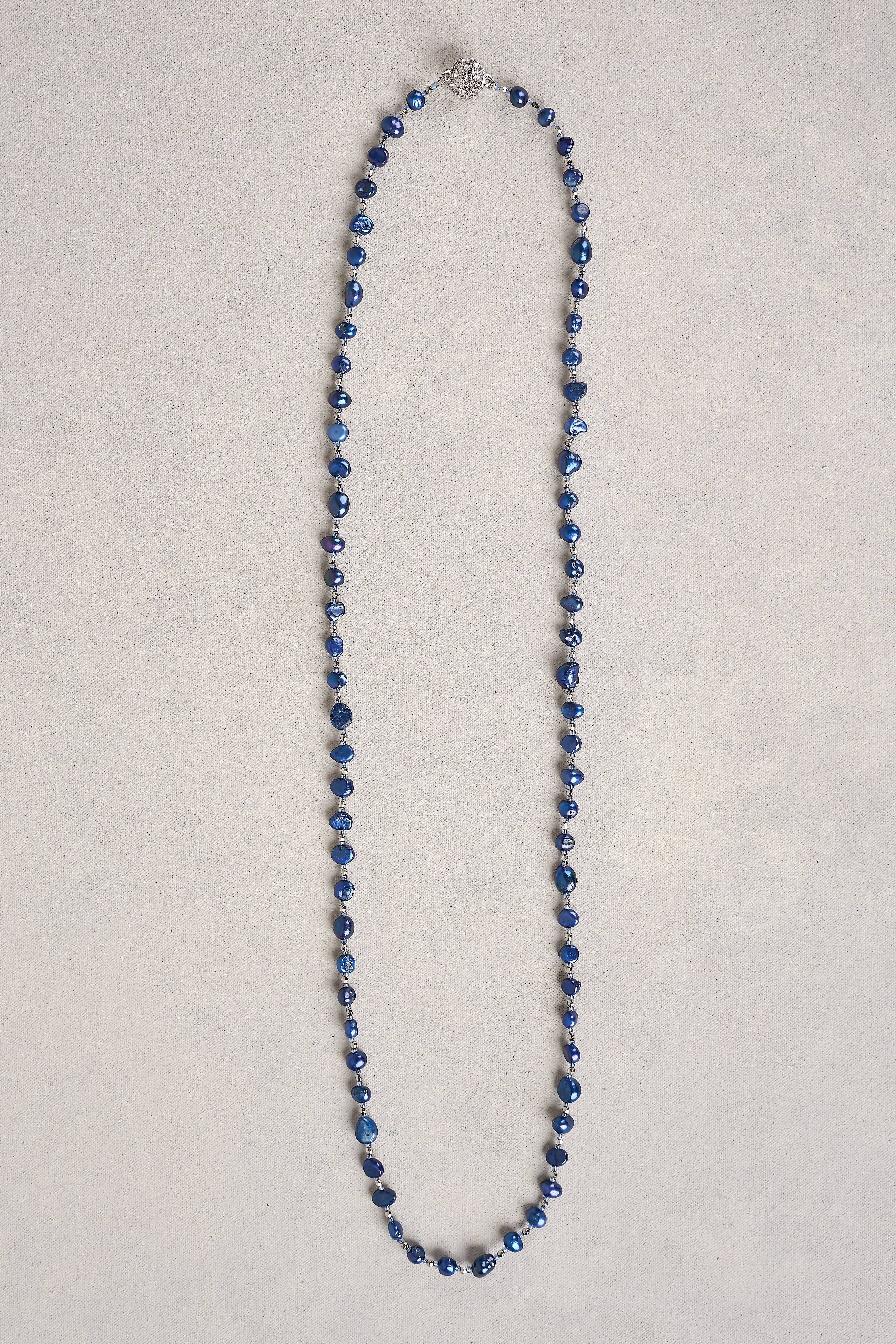 Belle Pearl Necklace - Dark Blue - Skullriy