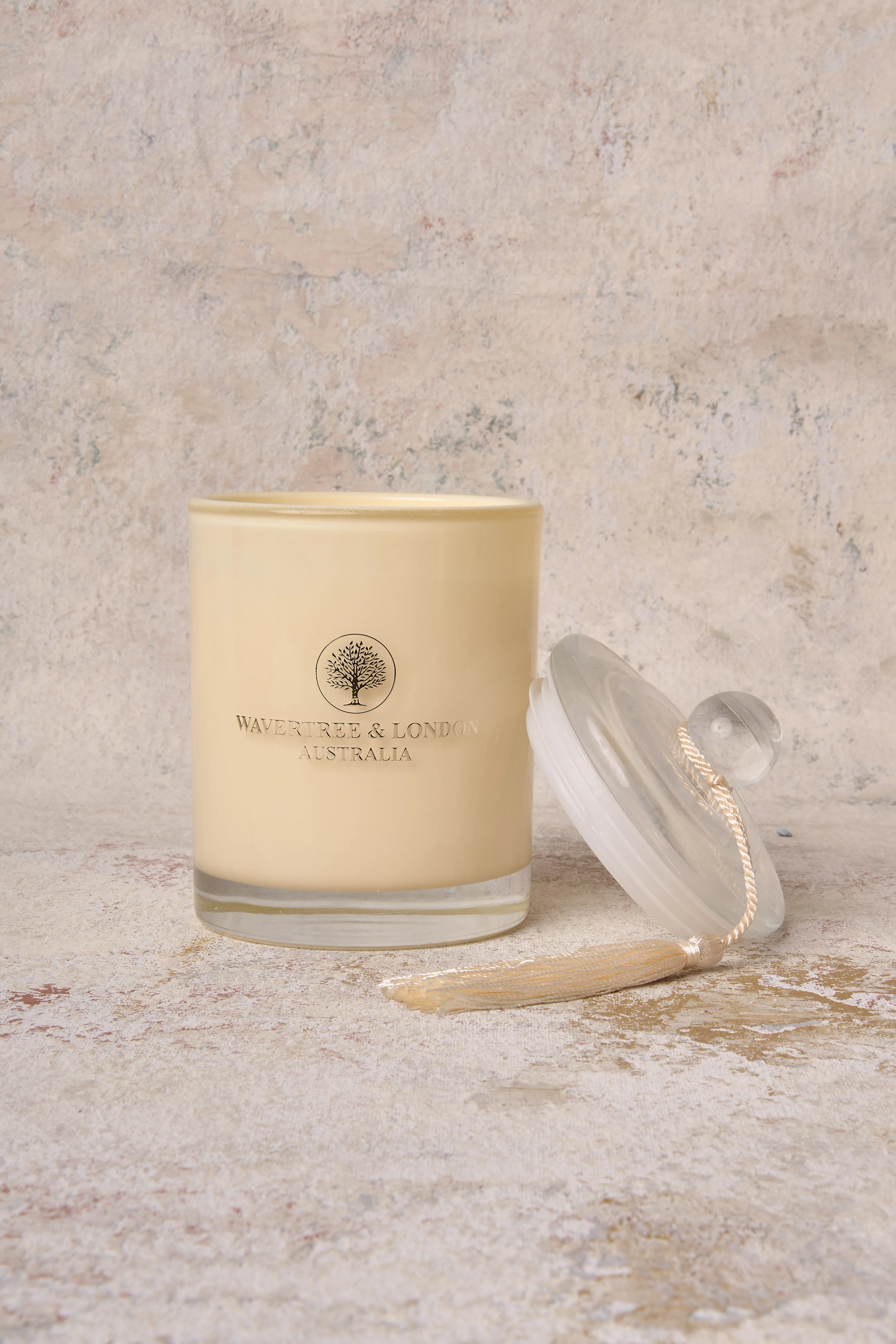 Wavertree & London Frangipani and Gardenia Candle - Skullriy