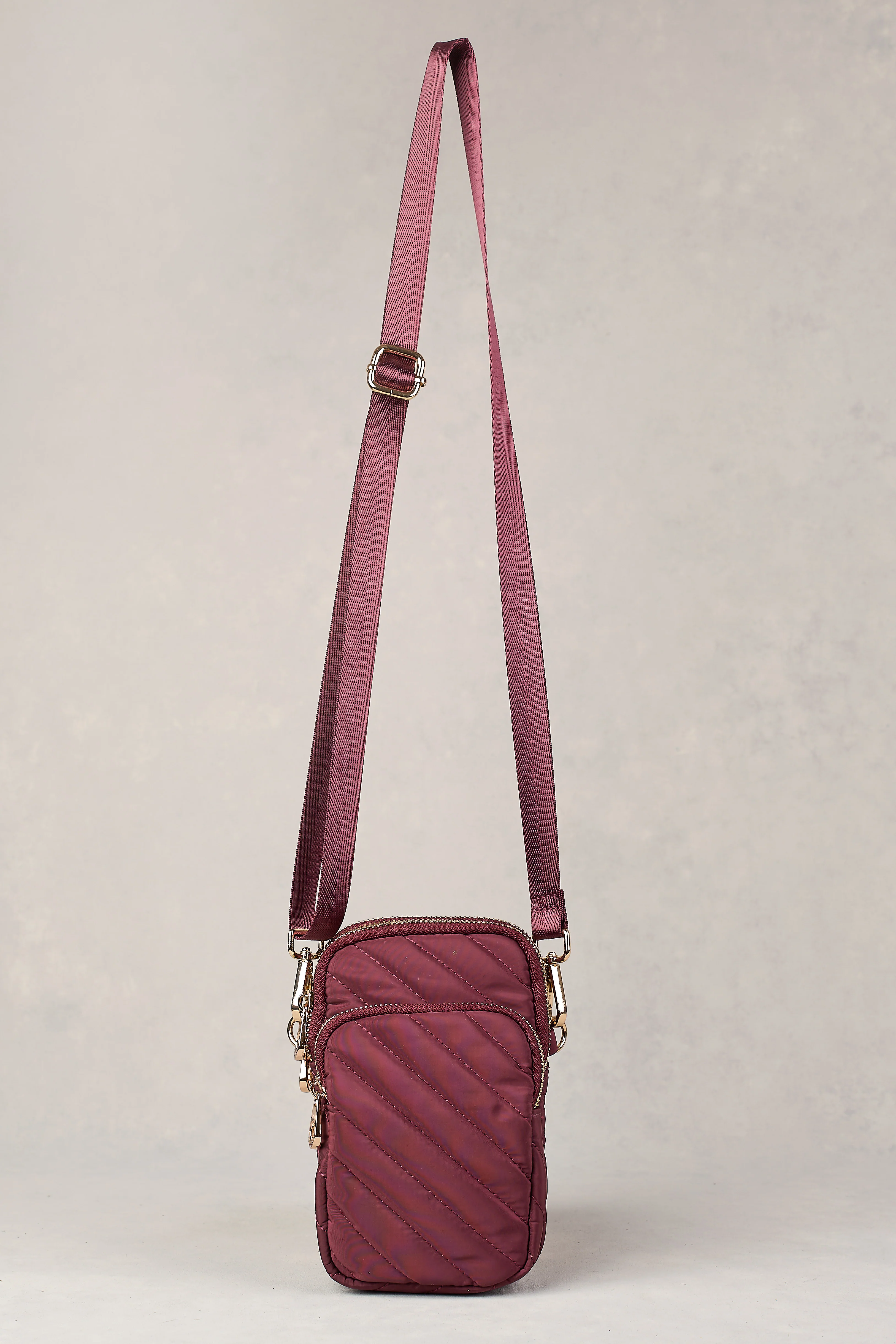 Manon Quilted Phone Bag - Merlot - Skullriy