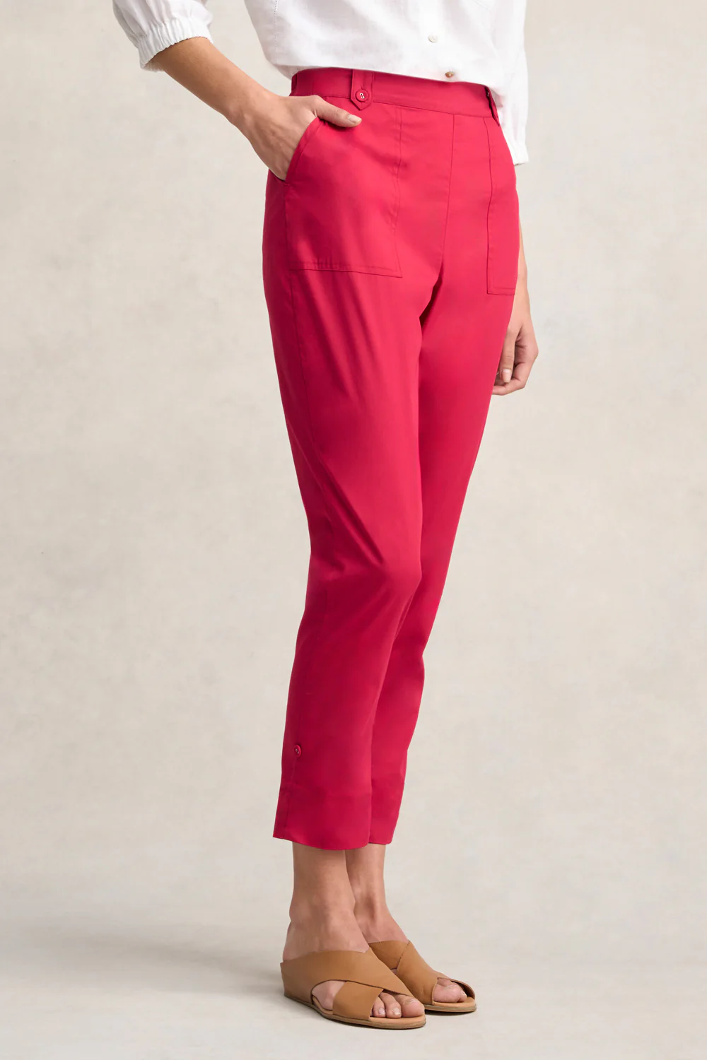 Pocket Detail Capri Pant - Rouge - Skullriy