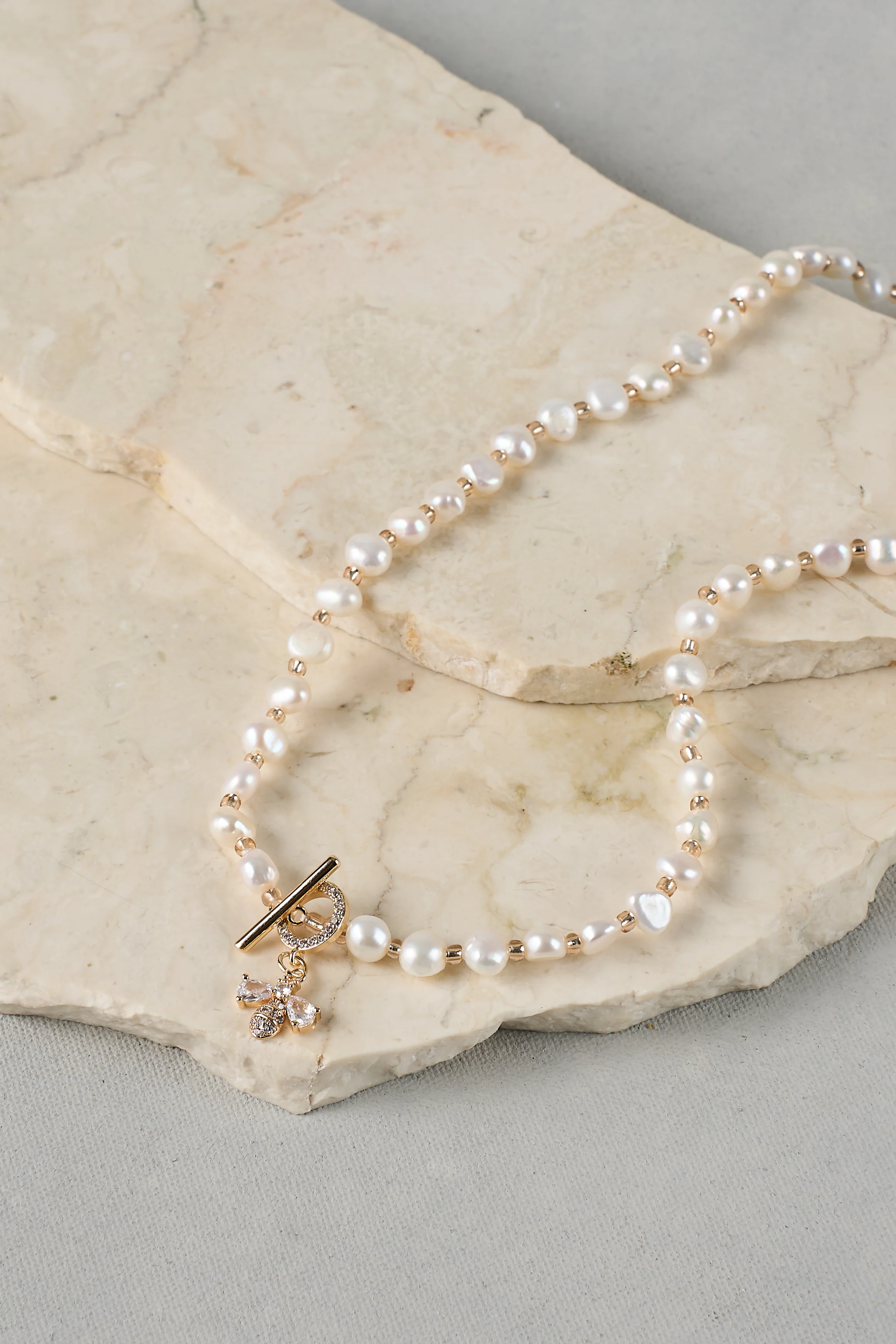 Bee Pearl Necklace  C Cream - Skullriy