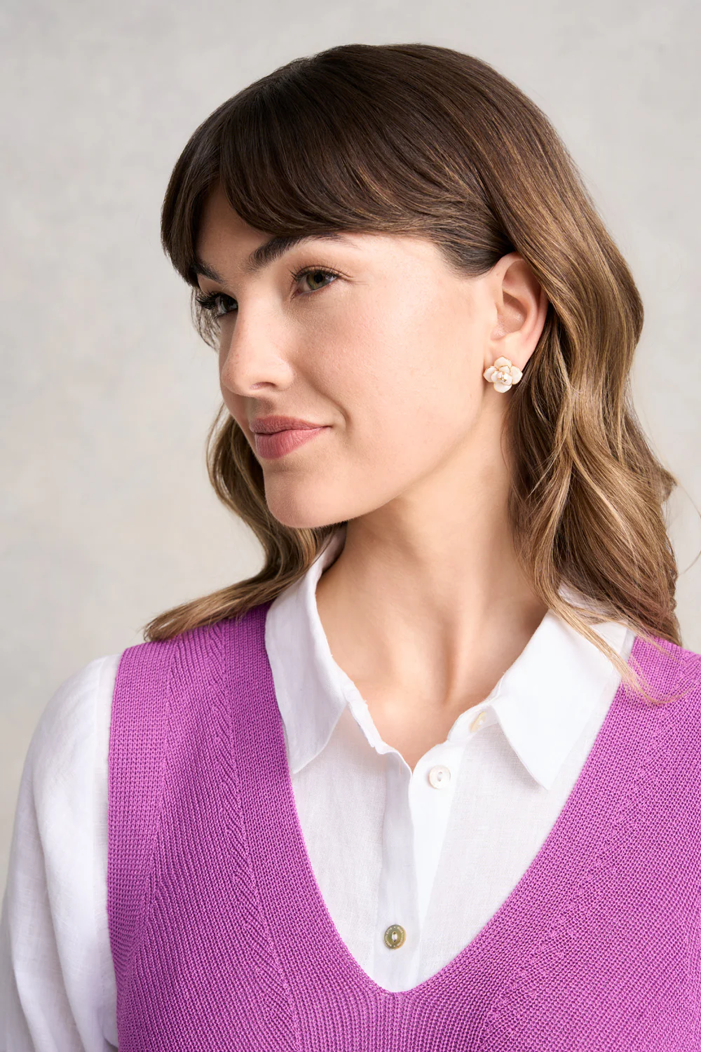 Floral Stud Earrings - White - Skullriy