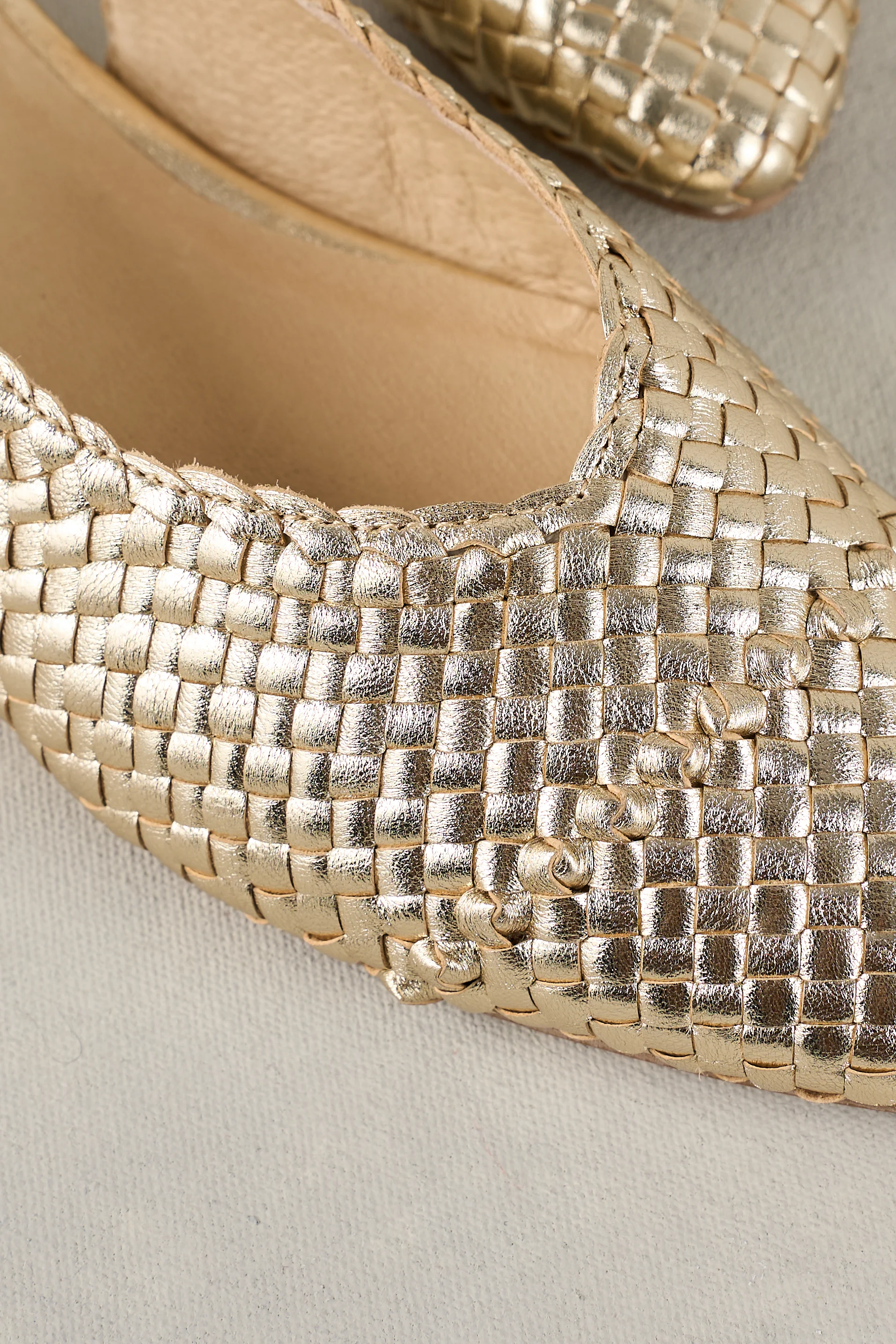 Hazel Woven Slingback - Gold - Skullriy