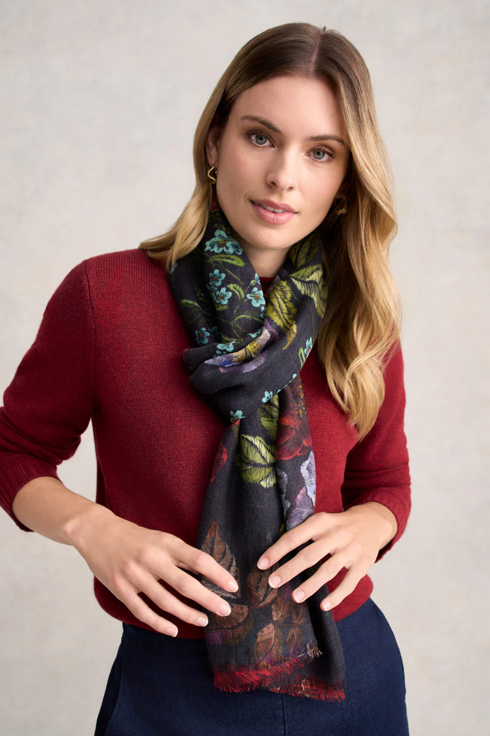 Midnight Floral Gardens Scarf - Multicolour - Skullriy