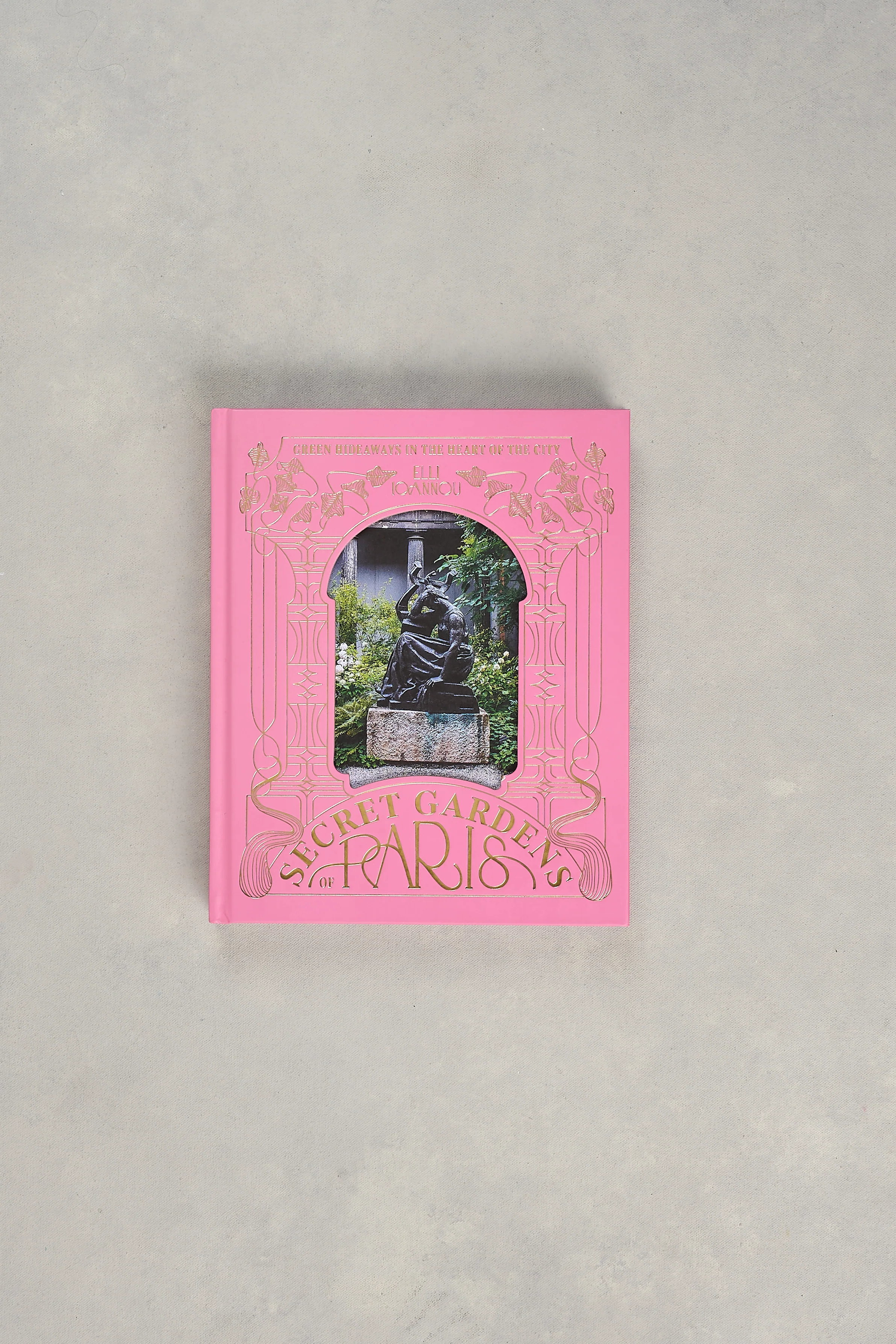 Secret Gardens of Paris Book - Skullriy