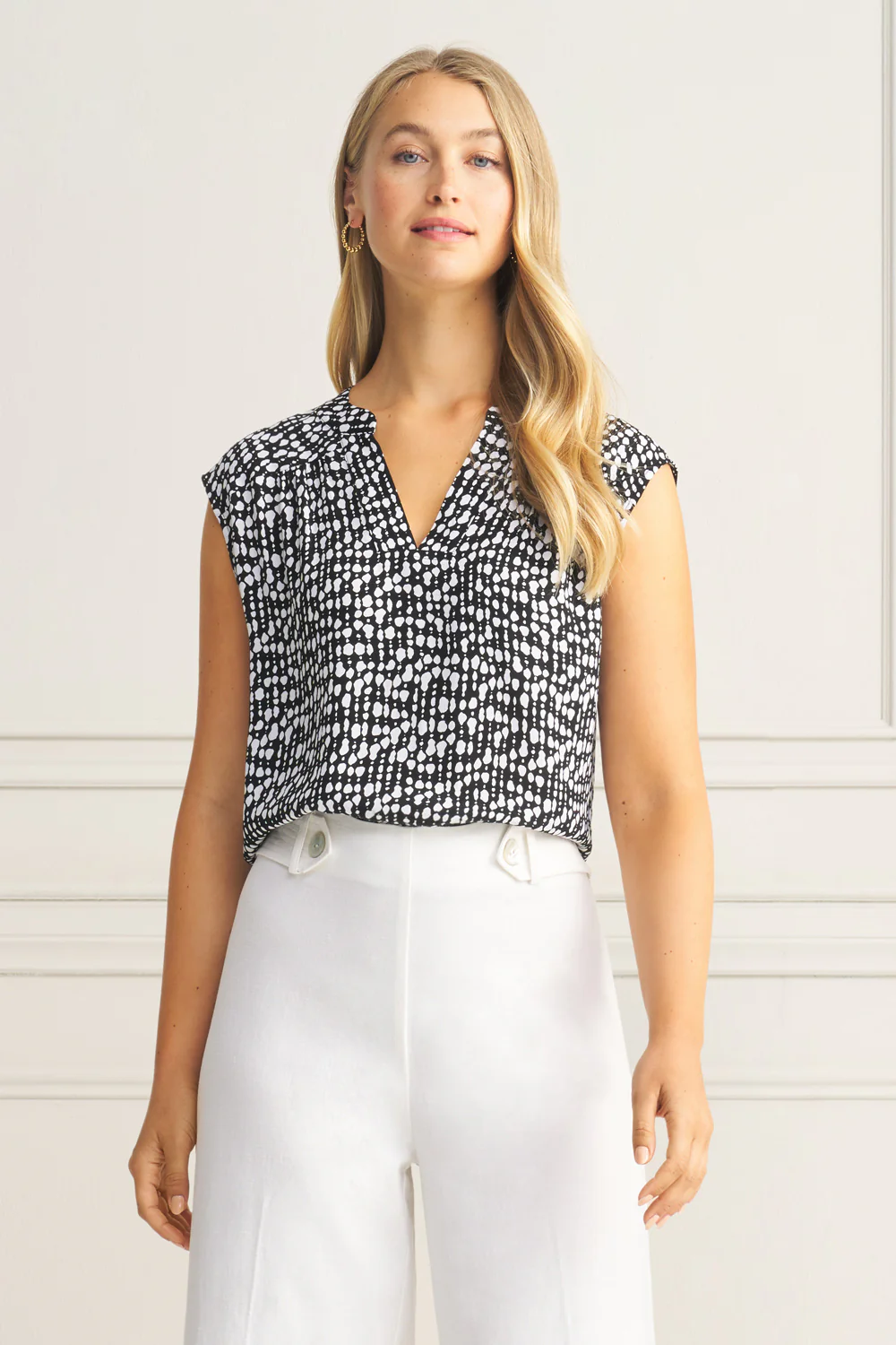 V-Neck Crepe Top - Broken Spot Print - Skullriy