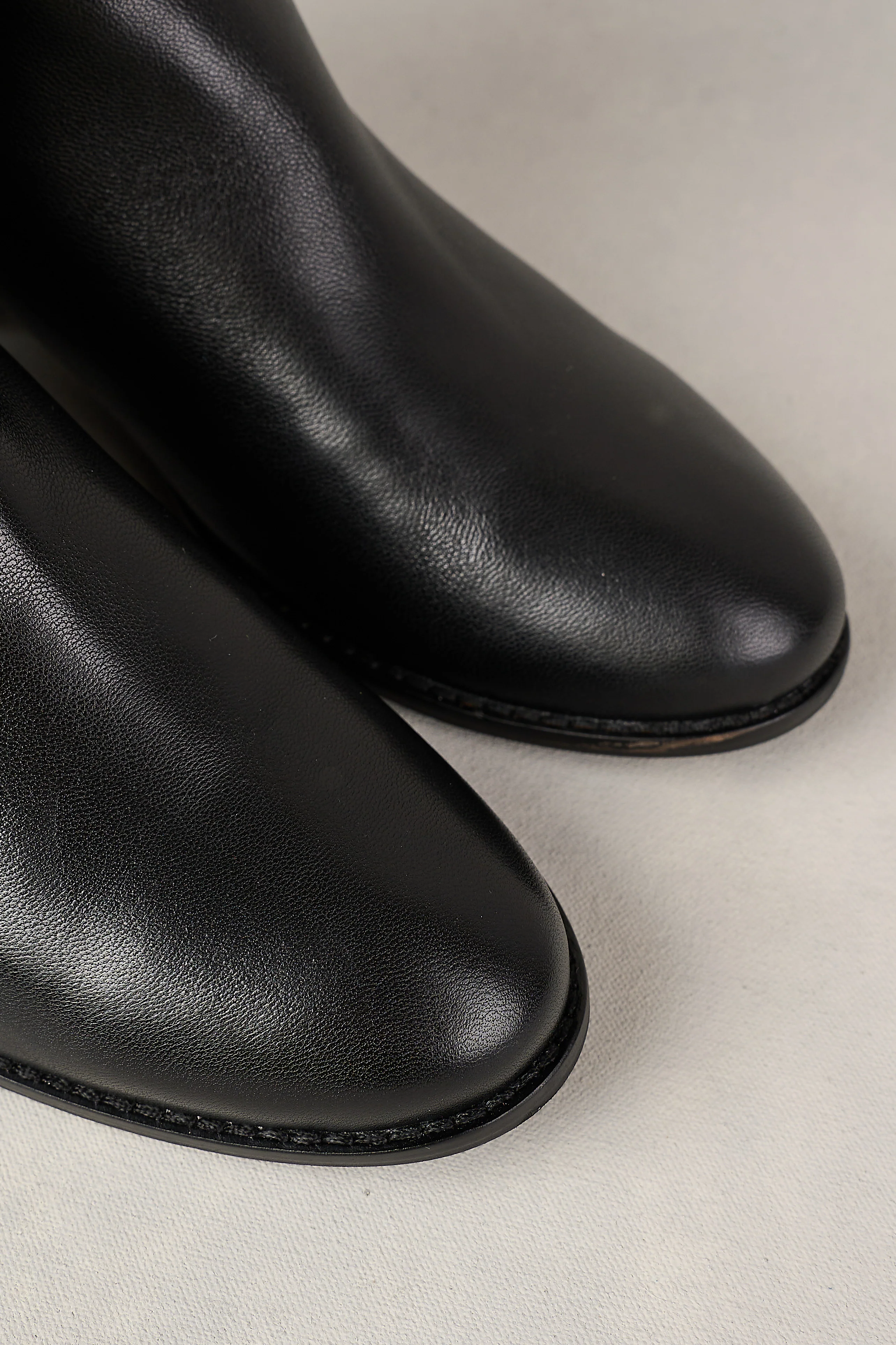 Jolie Pearl Heel Boot - Black - Skullriy