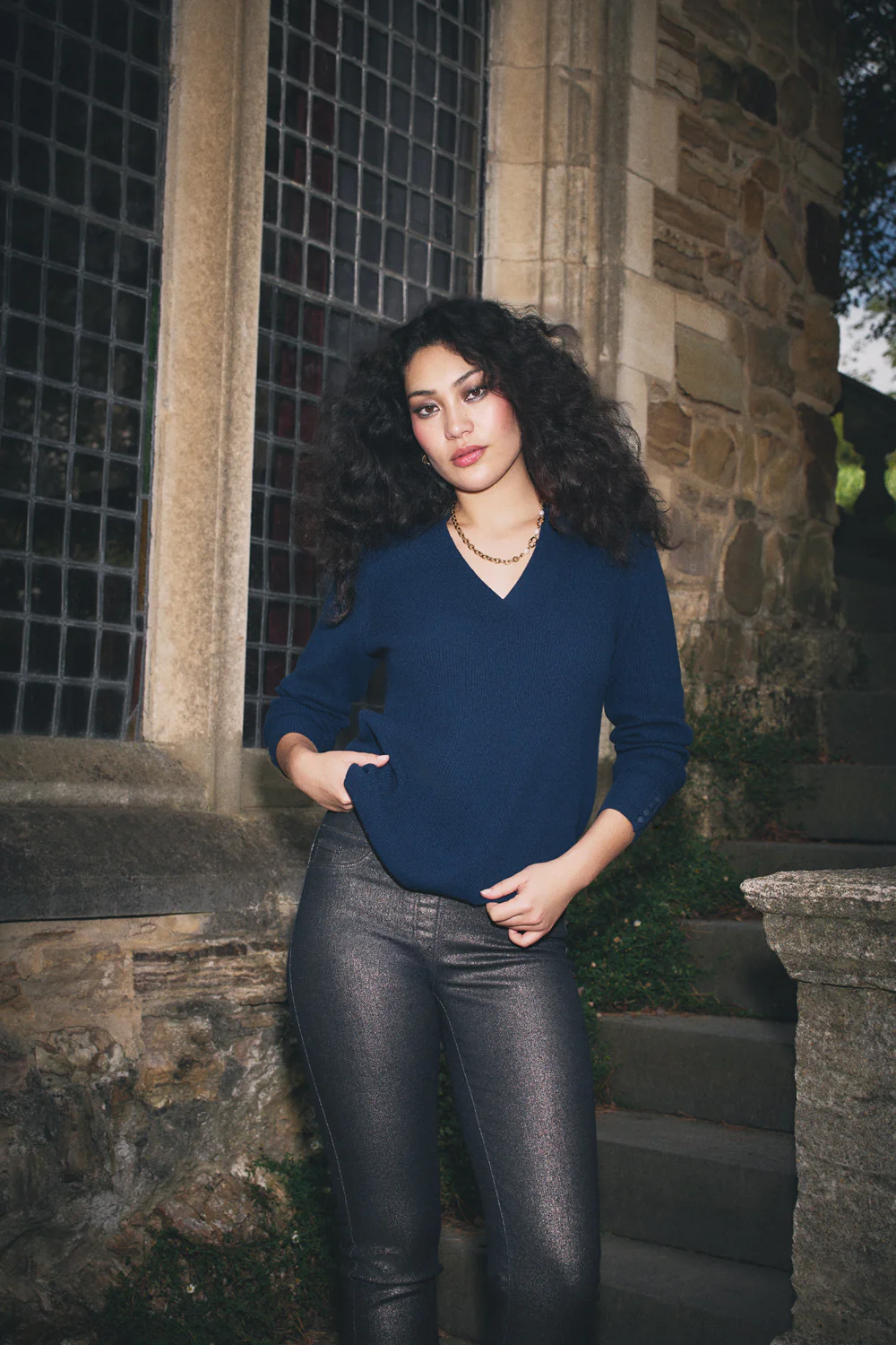 Ribbed V-Neck Wool Jumper - Midnight Blue - Skullriy