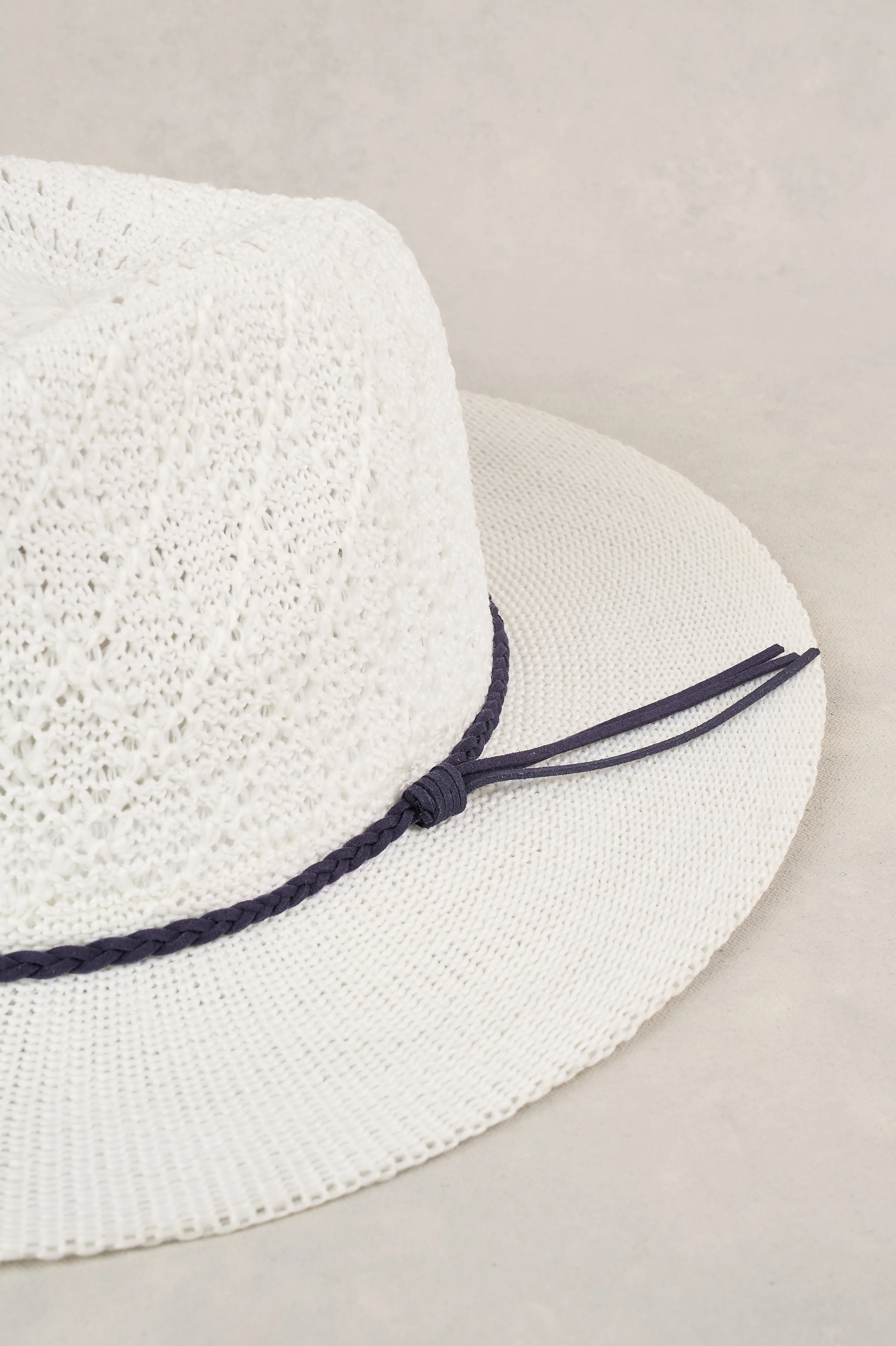 Serge Packable Fedora - White - Skullriy
