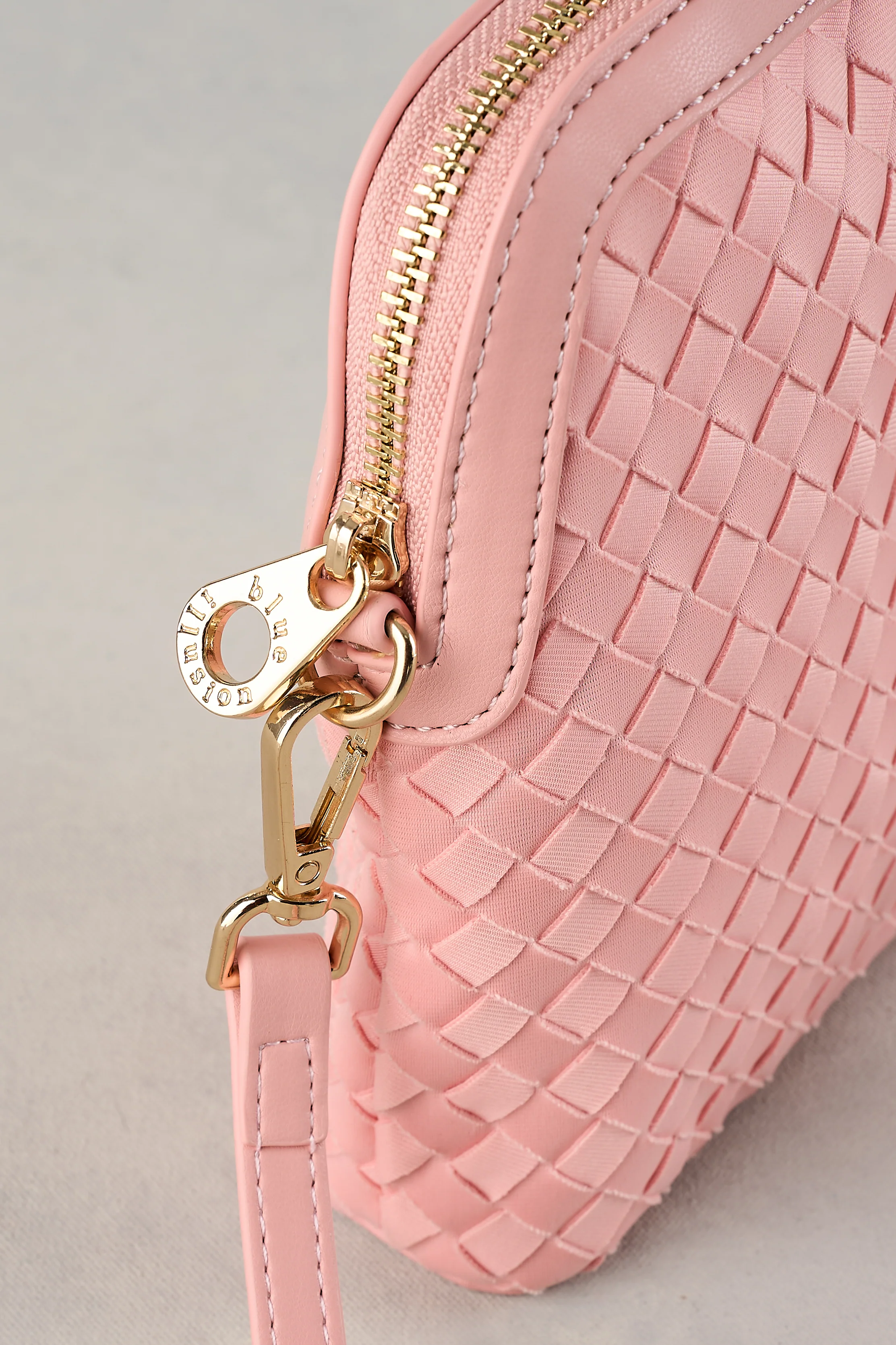Soft Woven Phone Bag - Light Pink - Skullriy