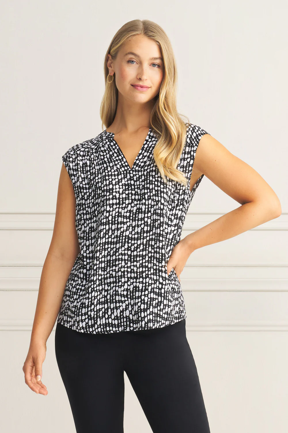 V-Neck Crepe Top - Broken Spot Print - Skullriy