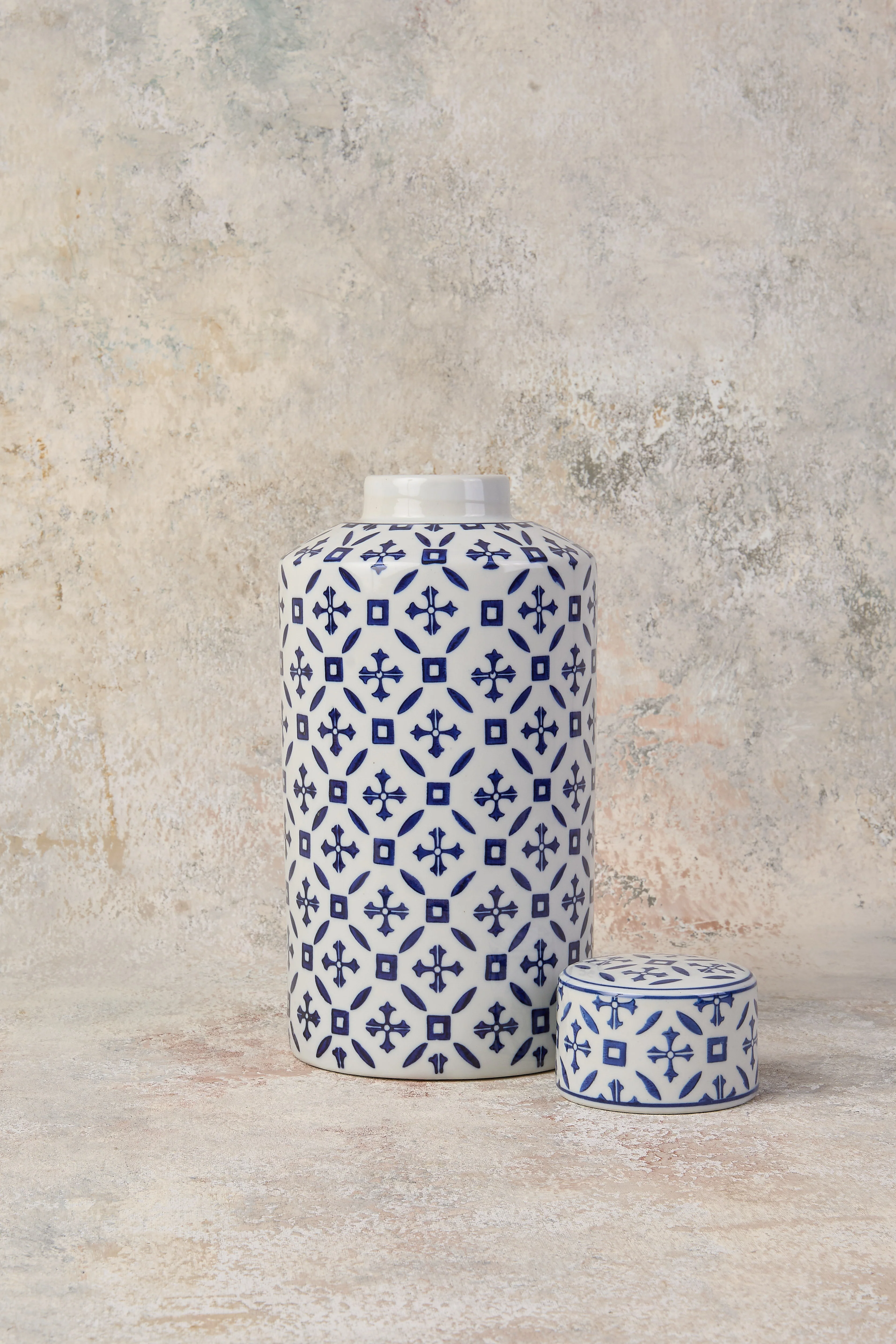 Tehan Porcelain Jar Large - Skullriy