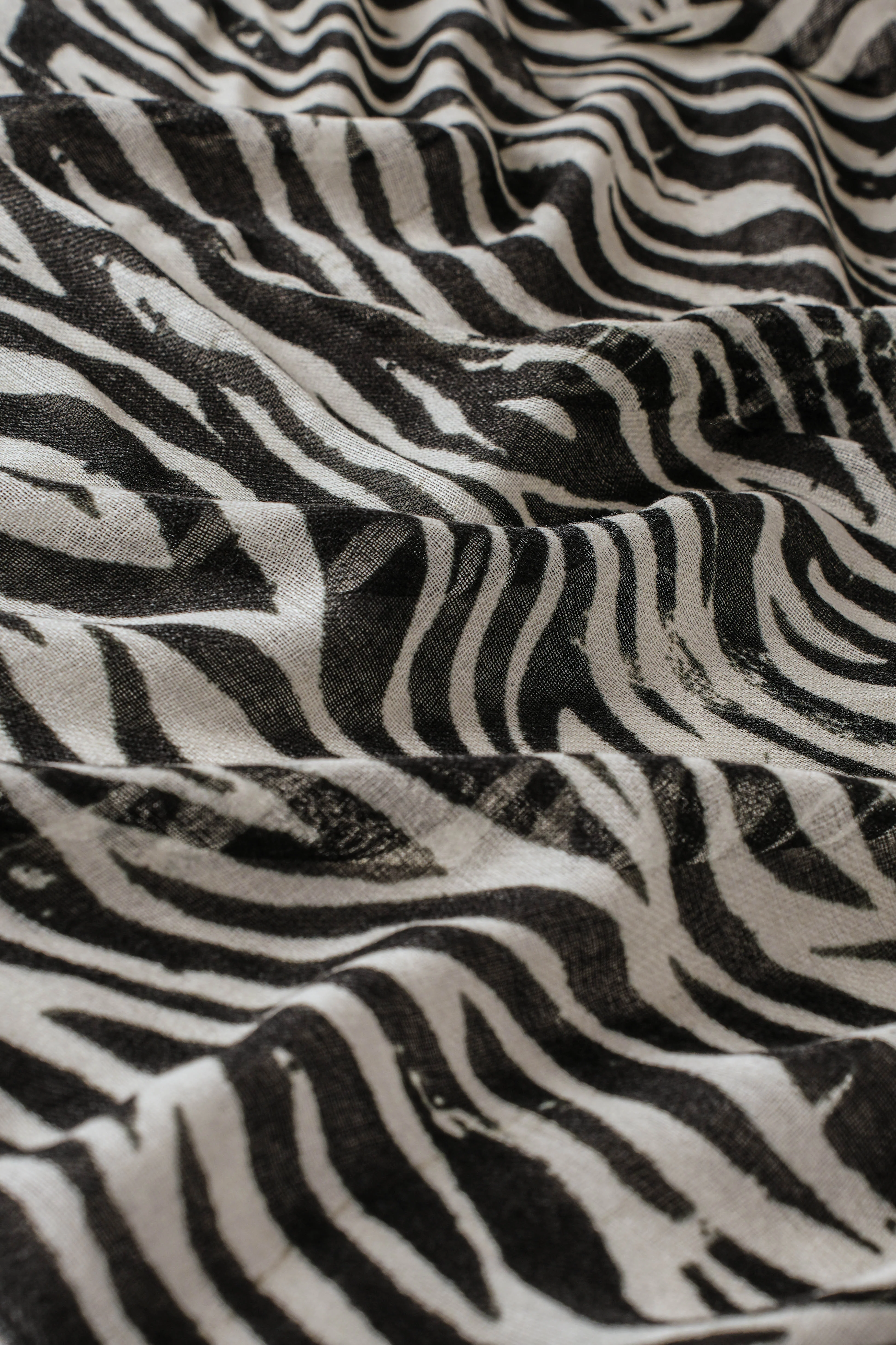 Zebra Scarf  C Black & Cream - Skullriy