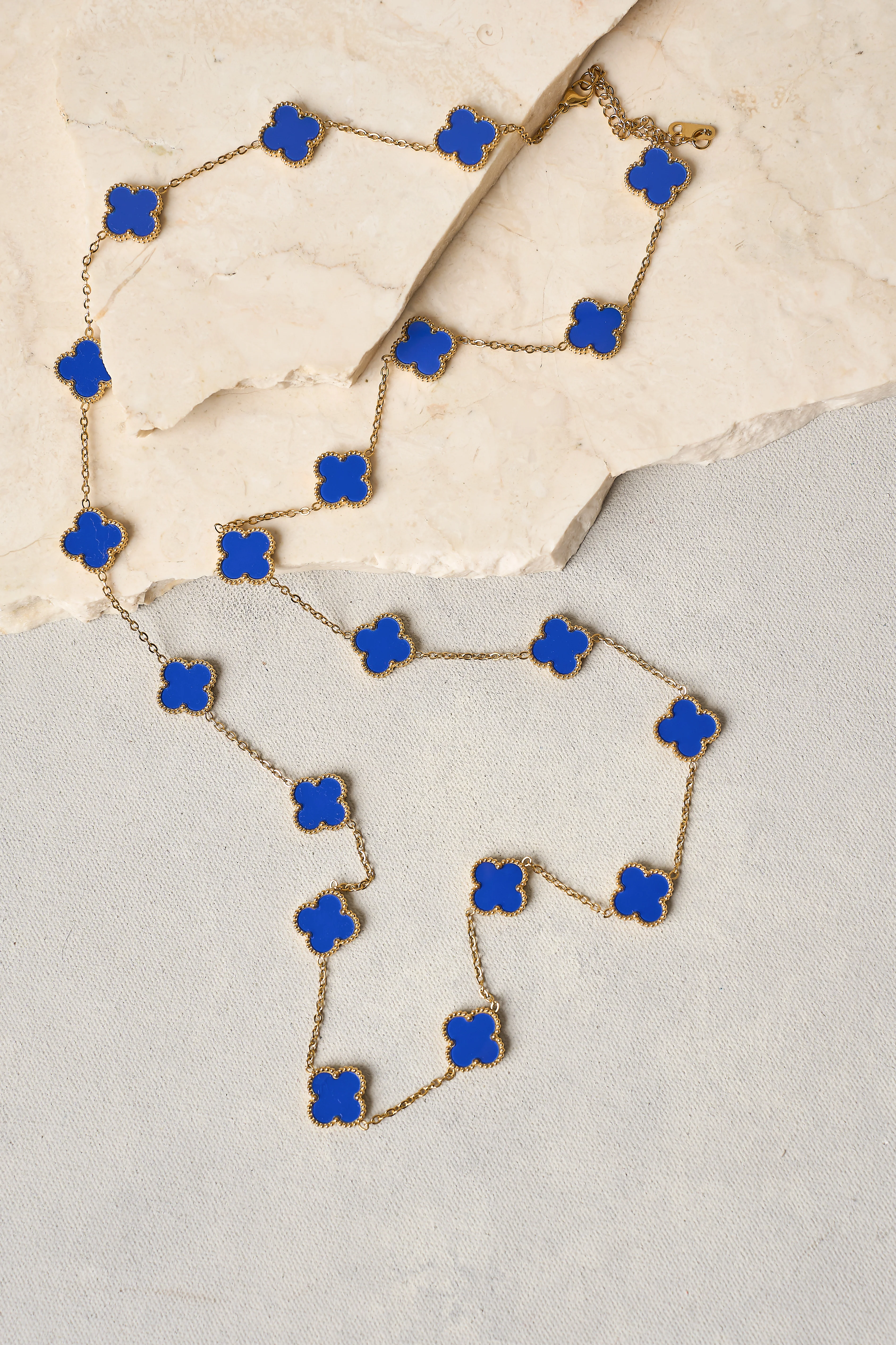 Clover Pendant Necklace - Blue - Skullriy