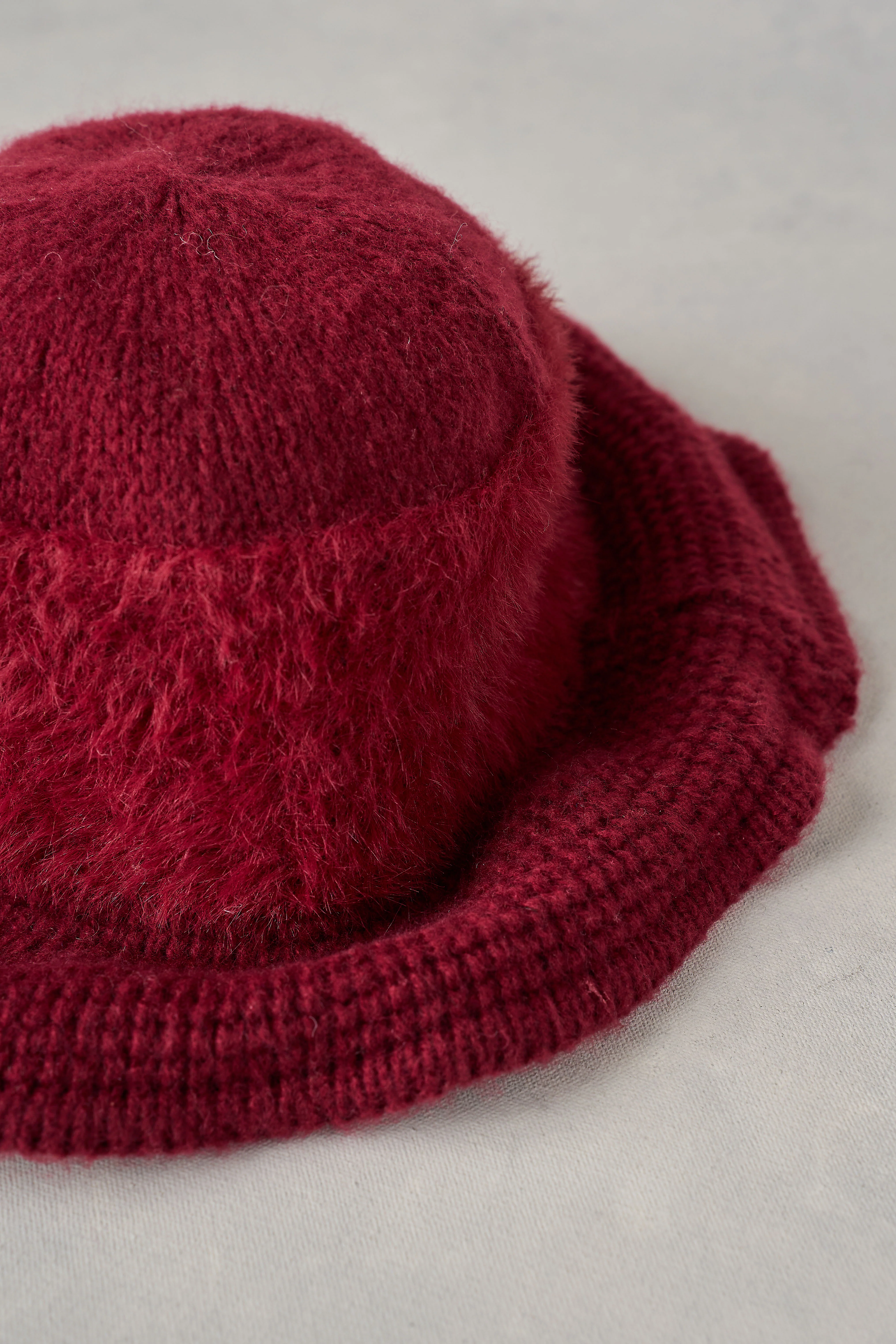Fluffy Cloche Hat - Burgundy - Skullriy