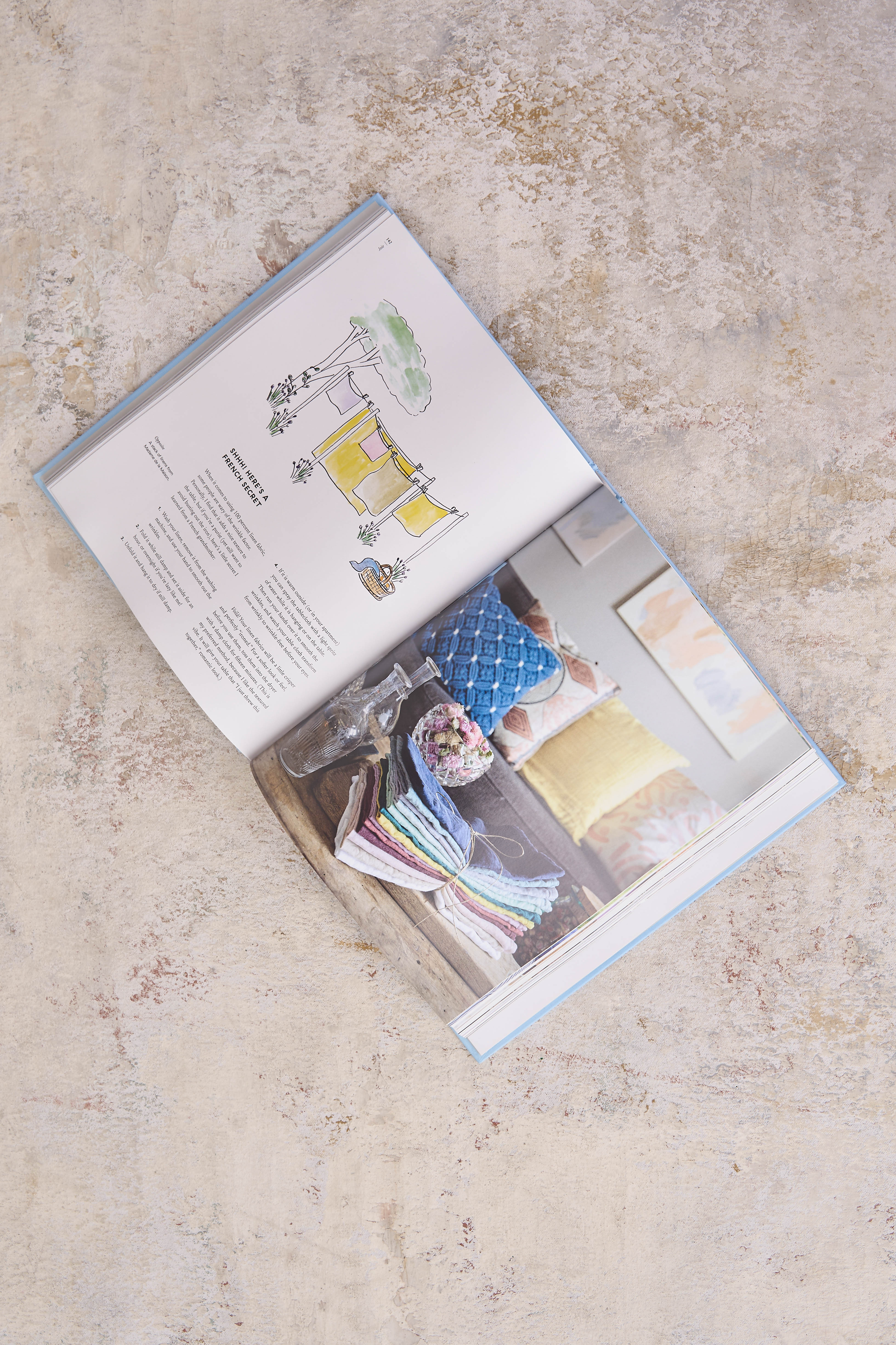 Joie - A Parisian's Guide To Life Book - Skullriy