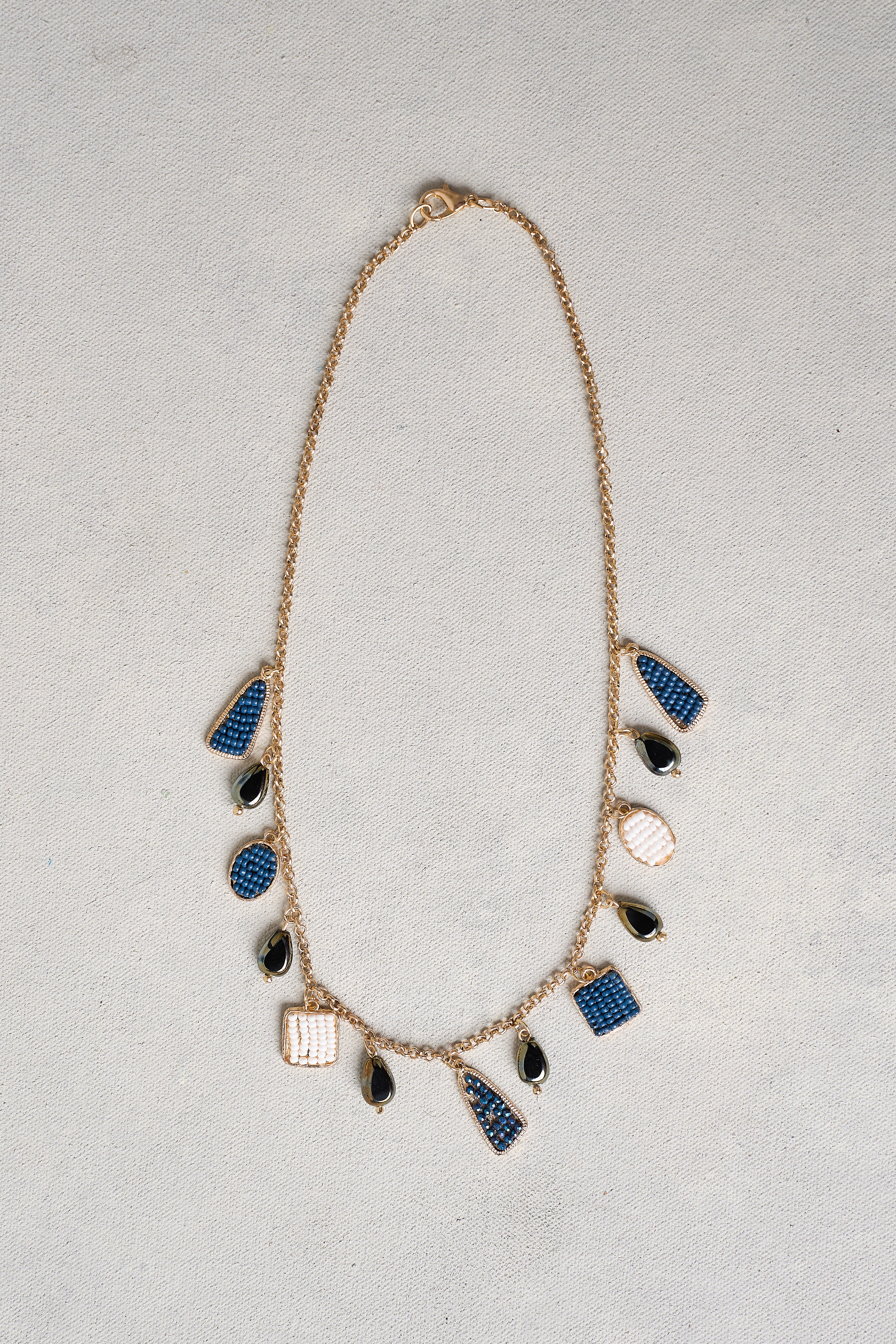 Midnight Shimmer Charm Necklace - Multicolour - Skullriy