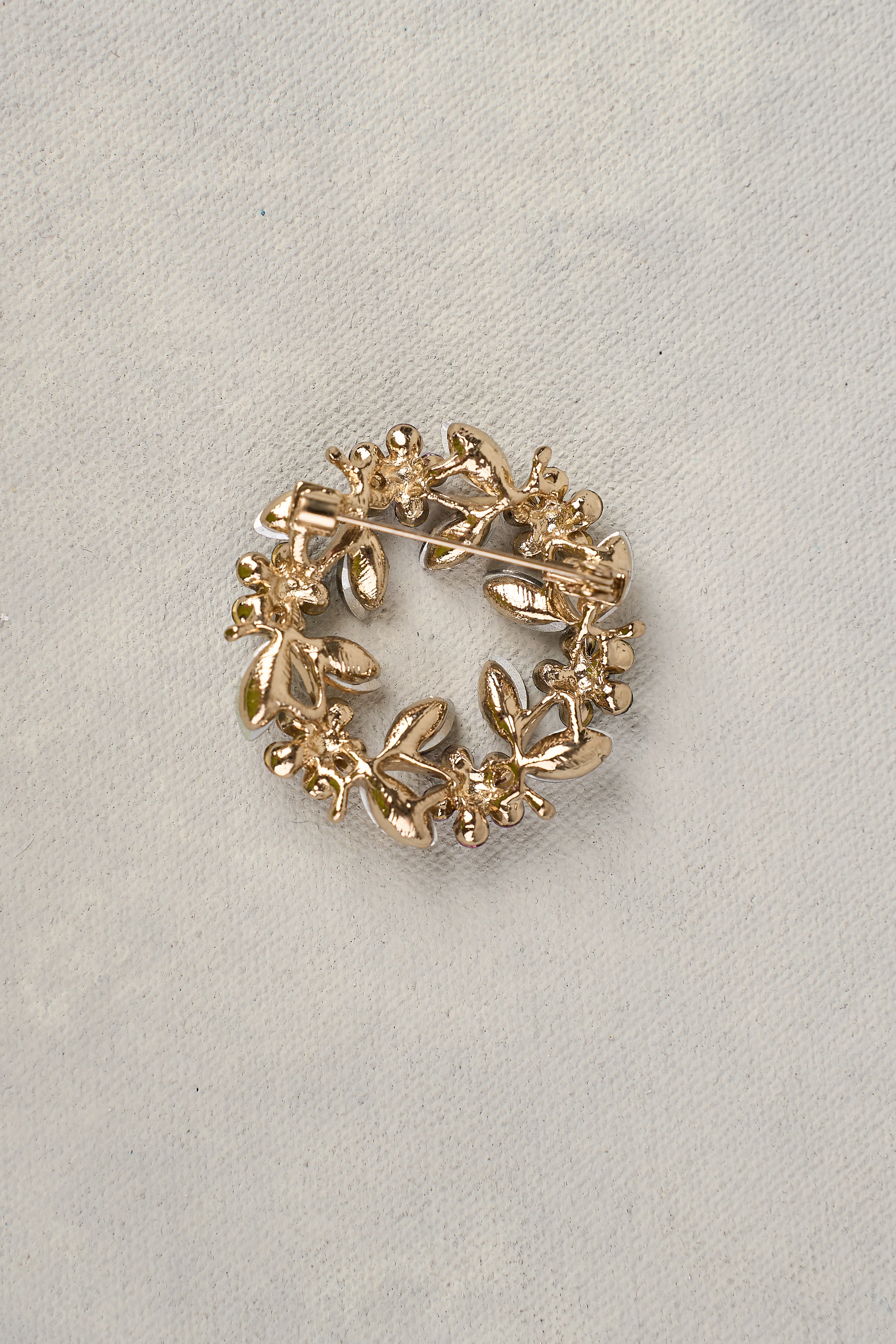 Floral Wreath Brooch - Multicolour - Skullriy