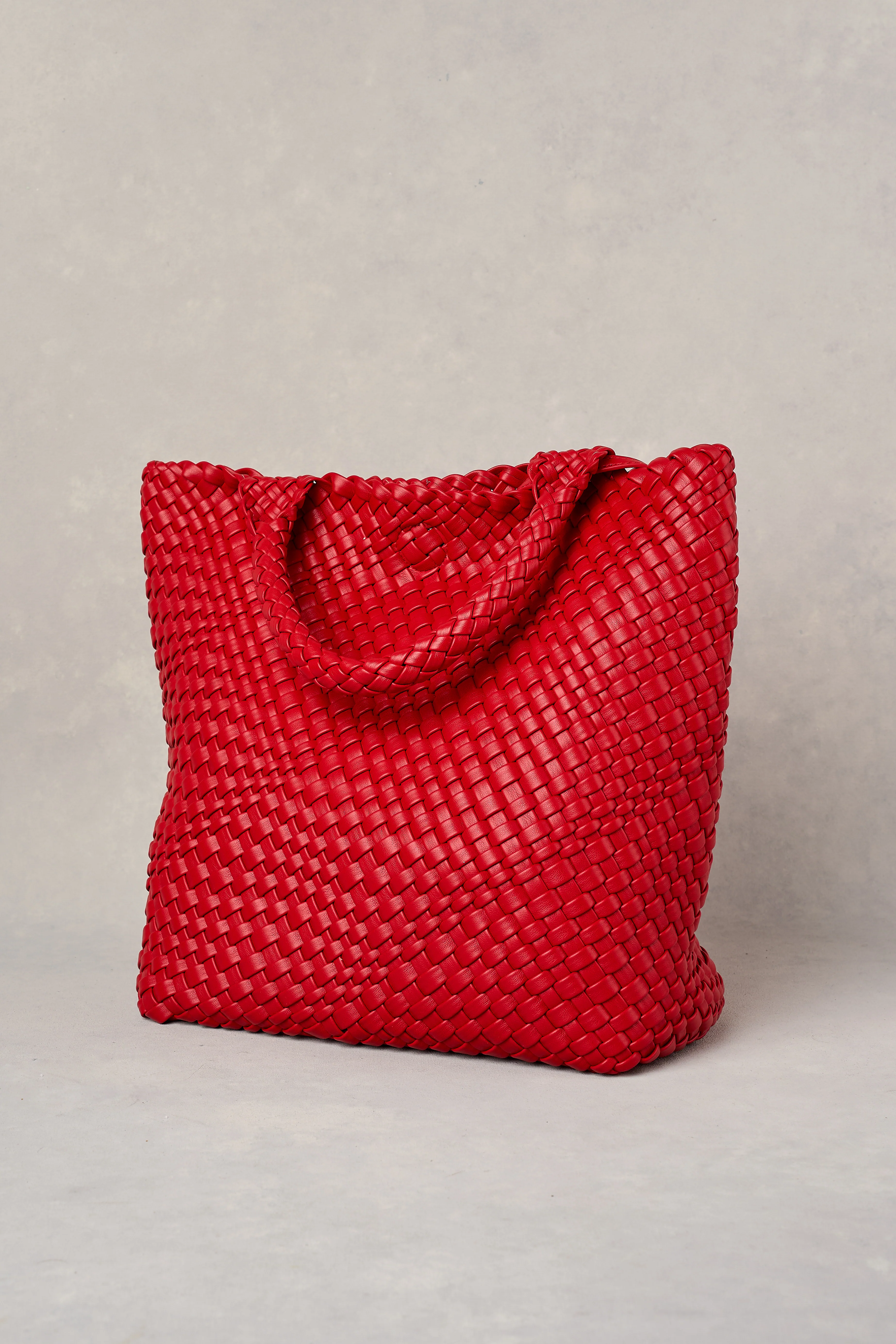 Kira Woven Tote - Rouge - Skullriy