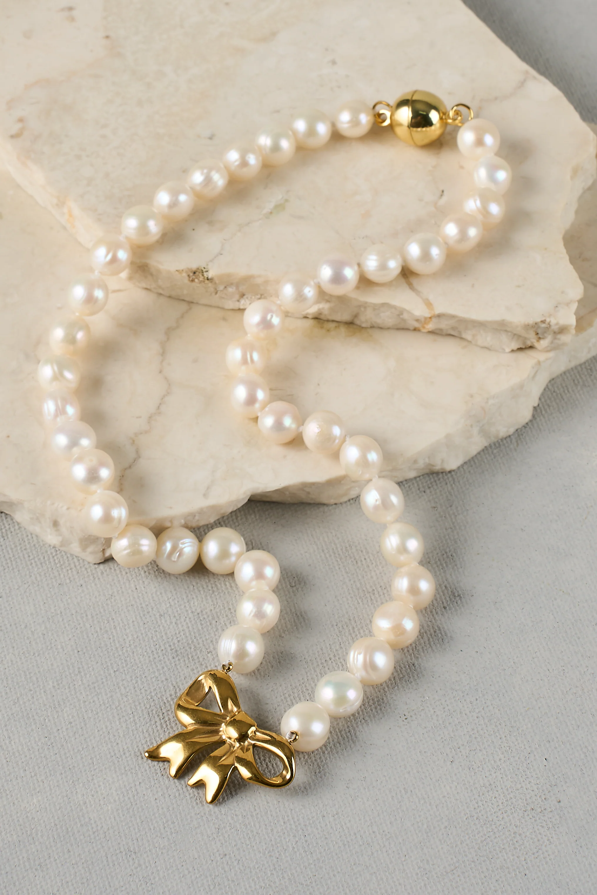 Pearl Bow Necklace - Cream - Skullriy